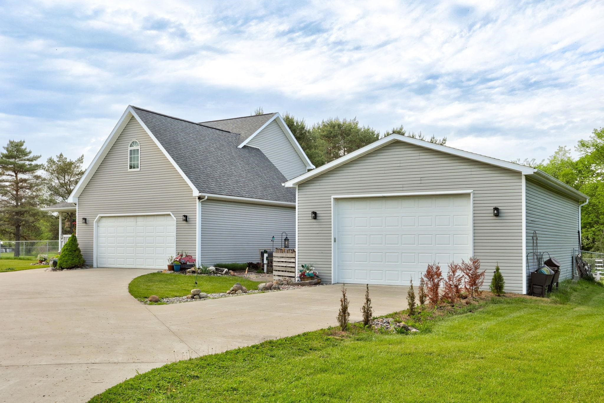 2119 E Vienna Road, Clio, MI 48420 — Photo 6