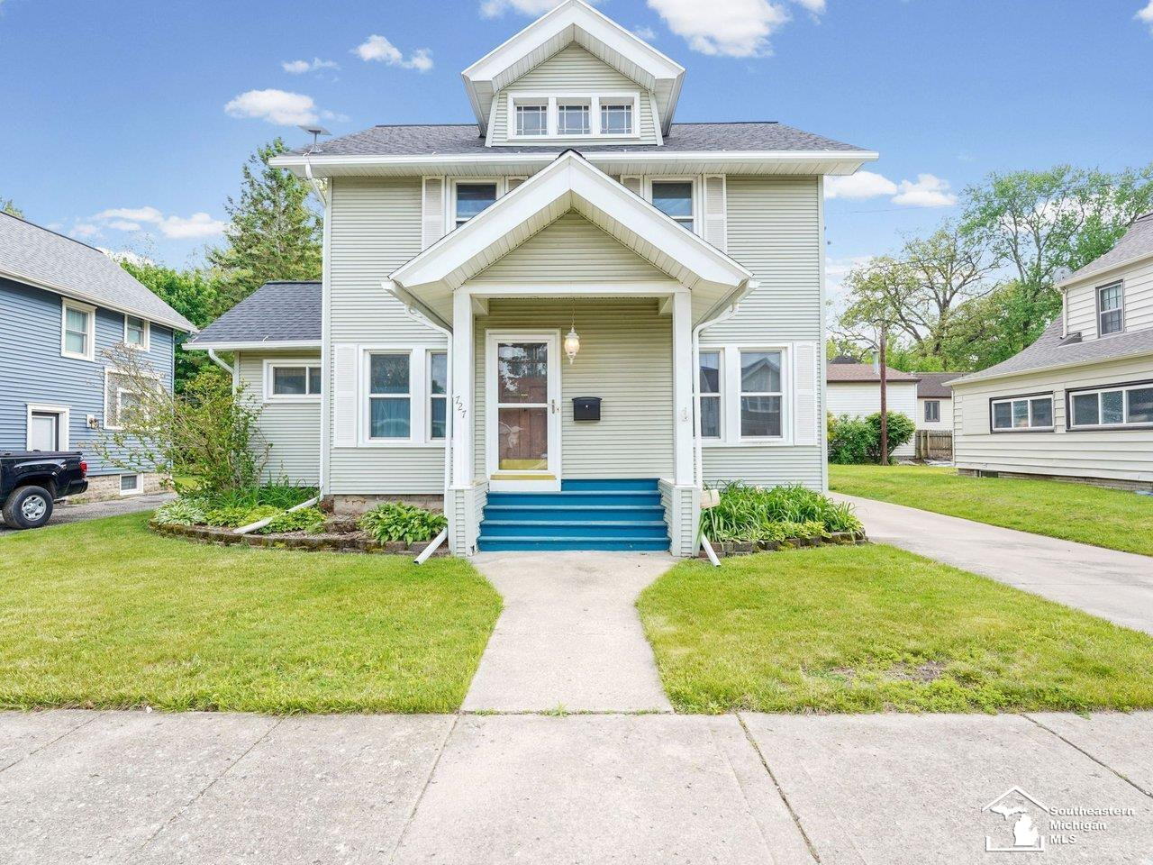 727 Glenwood Avenue, Jackson, MI 49203 — front exterior