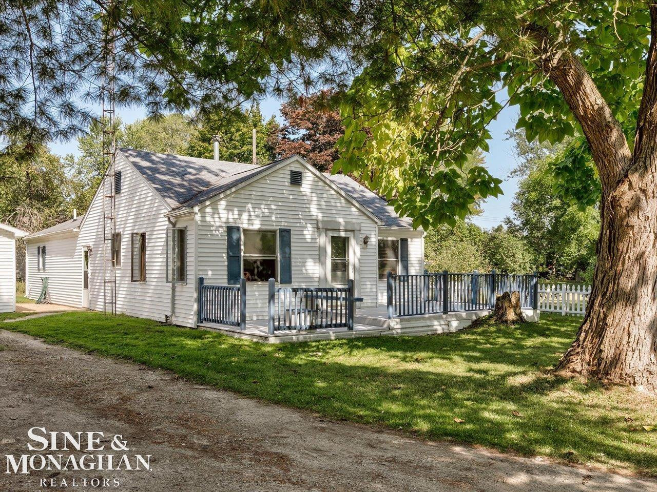 7205 Dogwood Avenue, Lexington, MI 48450 — Photo 3