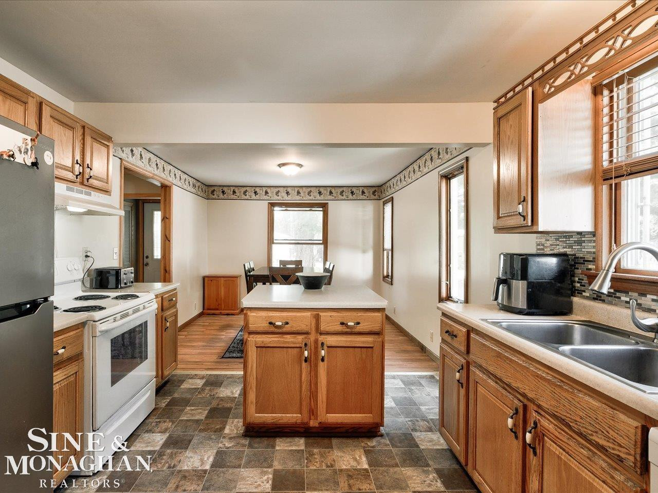 7205 Dogwood Avenue, Lexington, MI 48450 — Photo 11