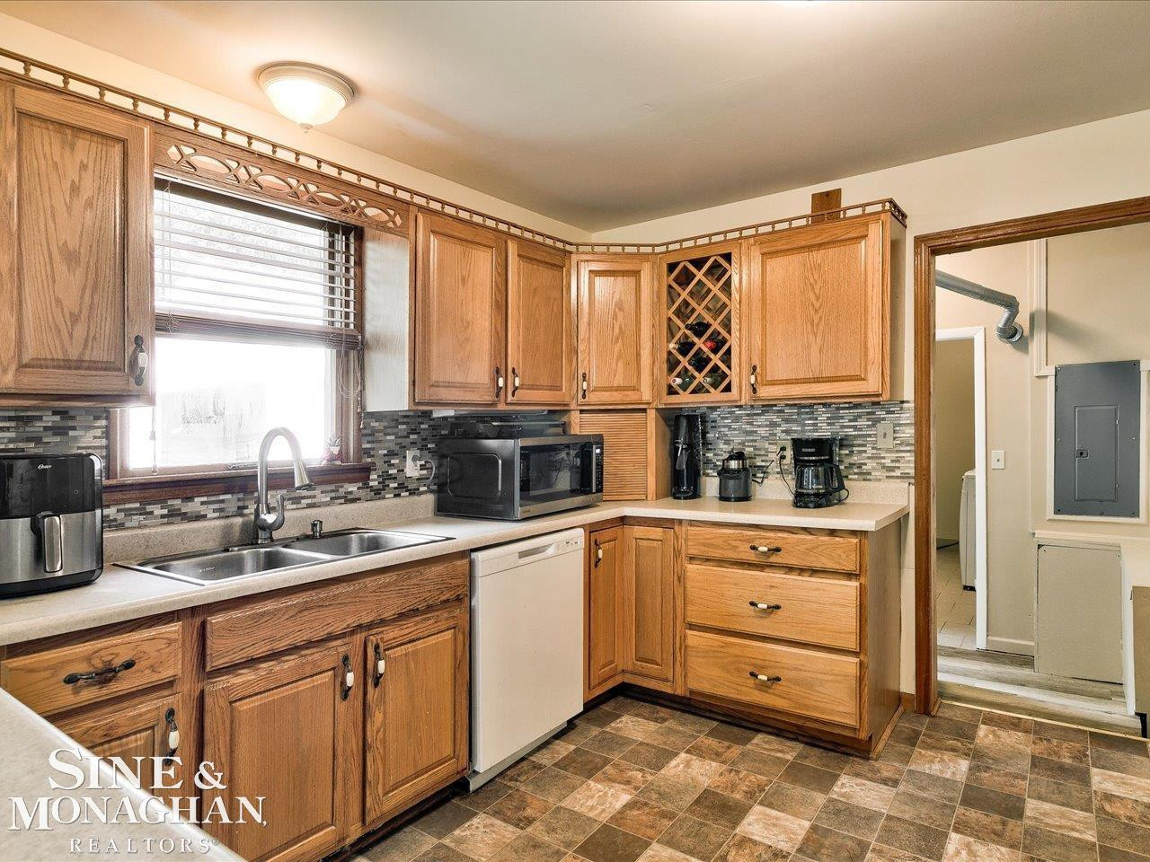 7205 Dogwood Avenue, Lexington, MI 48450 — Photo 12