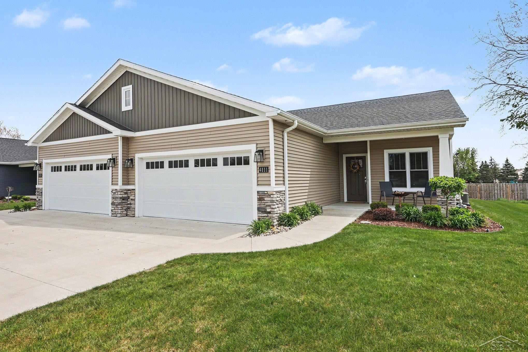 4111 Woodburn Court, Saginaw, MI 48603 — Photo 2