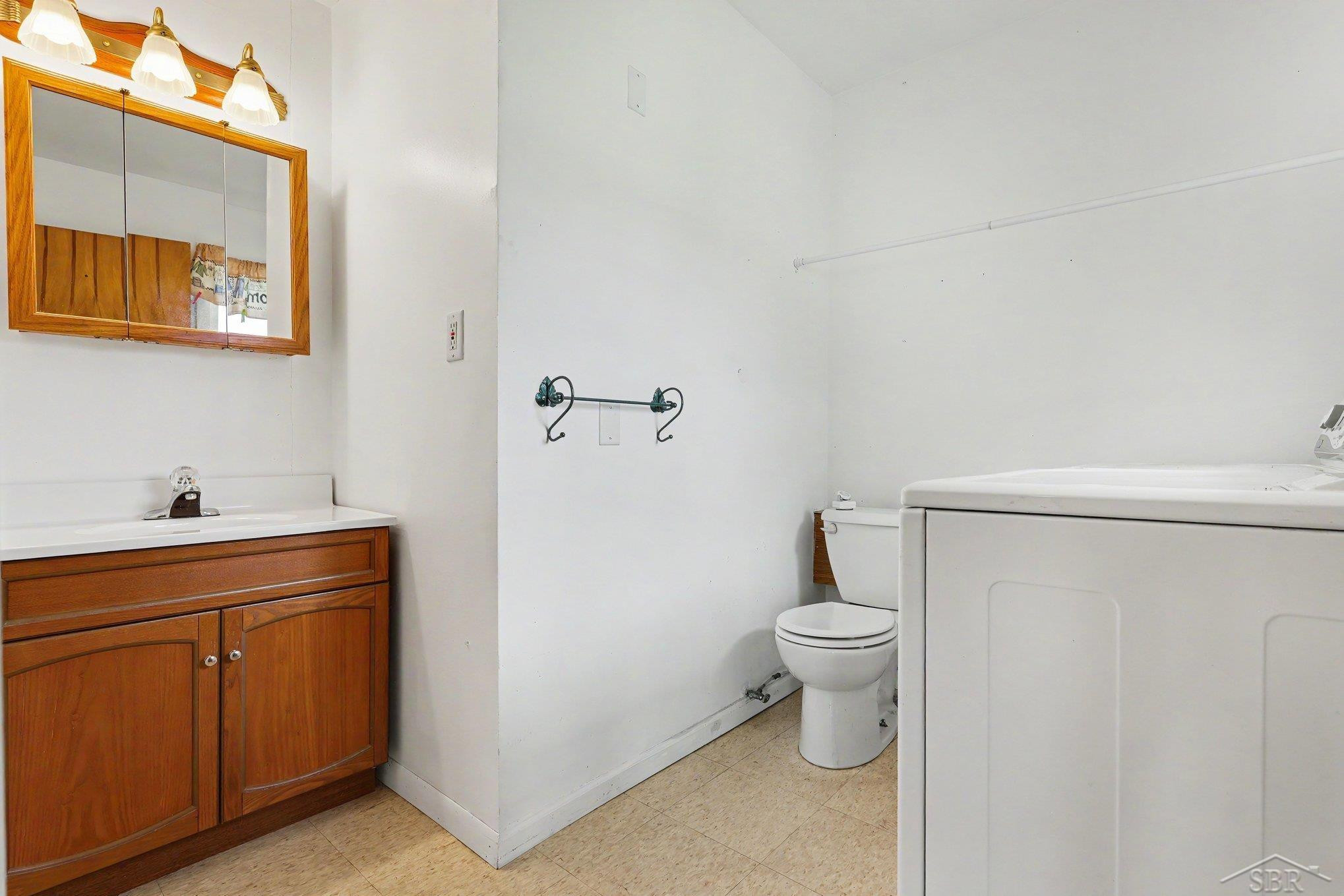 9920 Sonora Drive, Freeland, MI 48623 — Photo 15