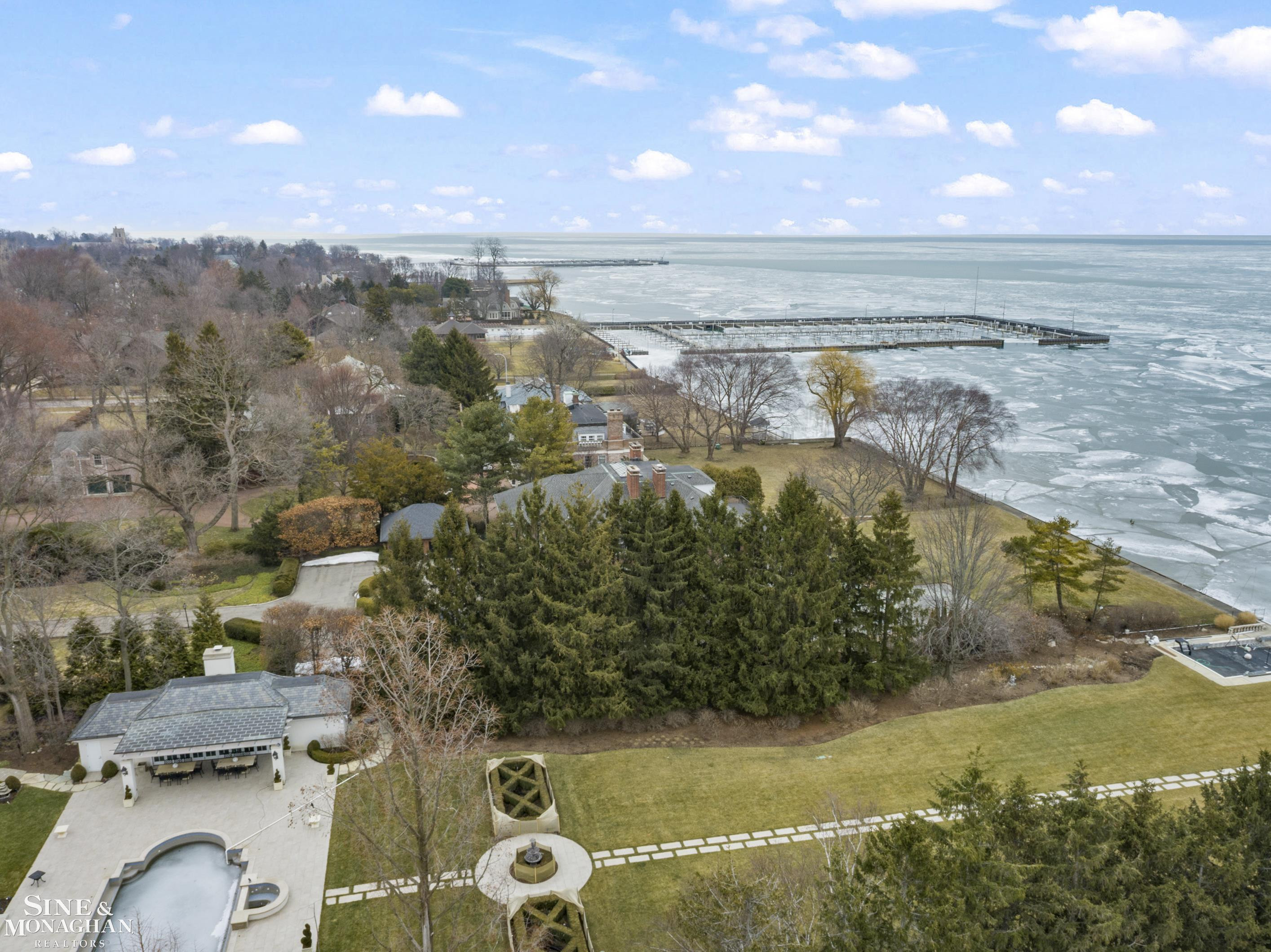 11 Wellington Place, Grosse Pointe, MI 48230 — Photo 47