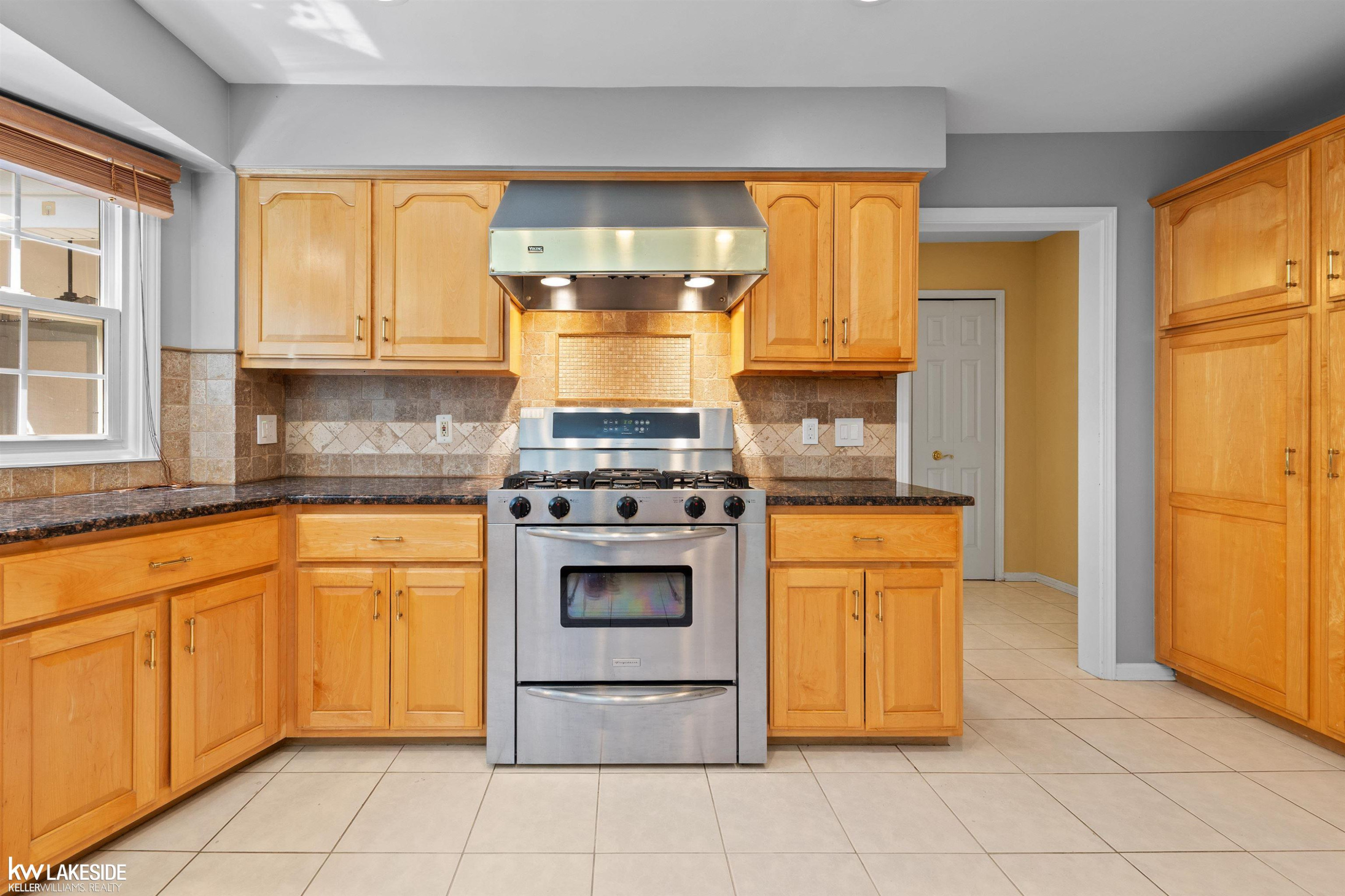 46349 Coachwood Drive, Shelby Twp, MI 48315 — Photo 15