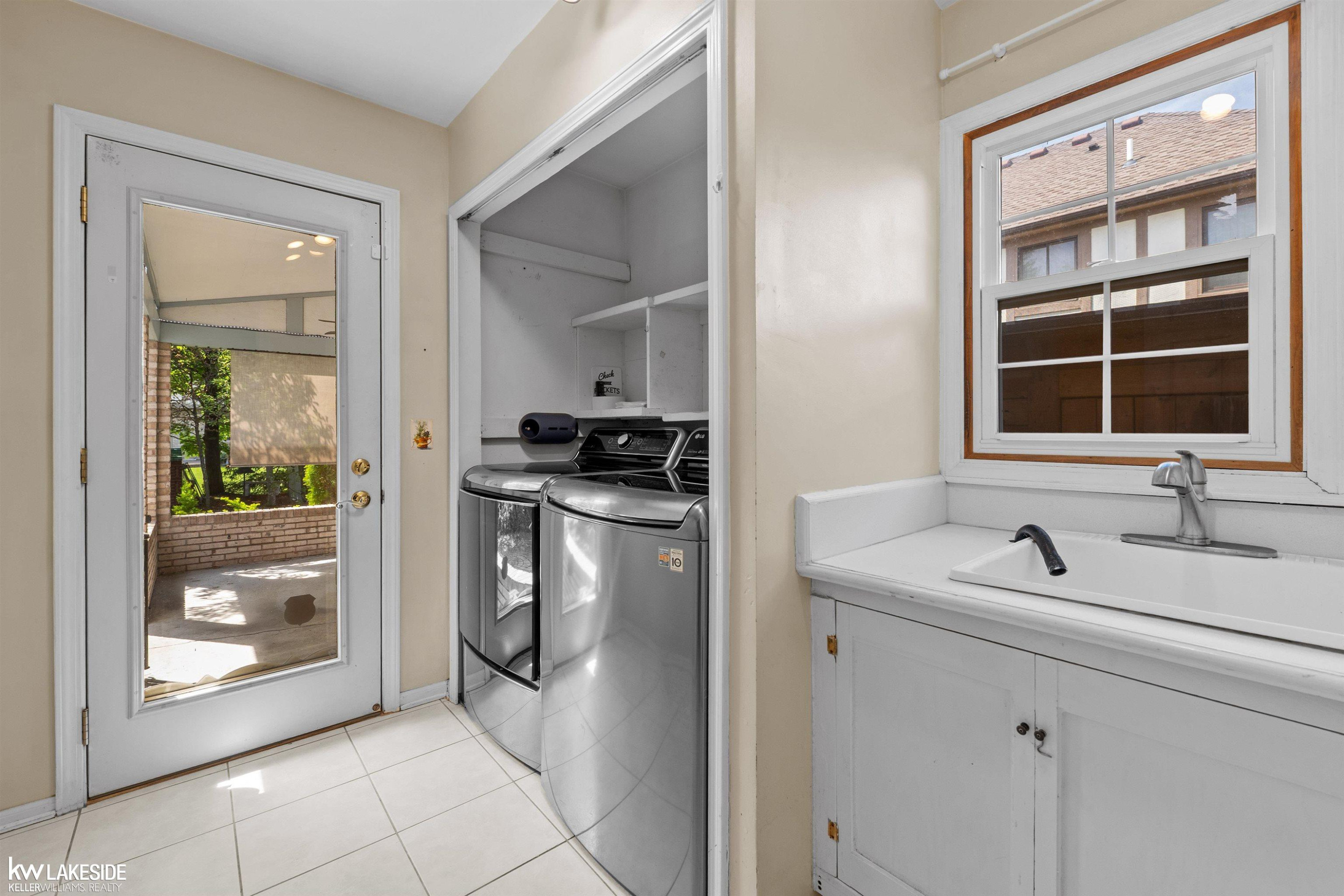 46349 Coachwood Drive, Shelby Twp, MI 48315 — Photo 35