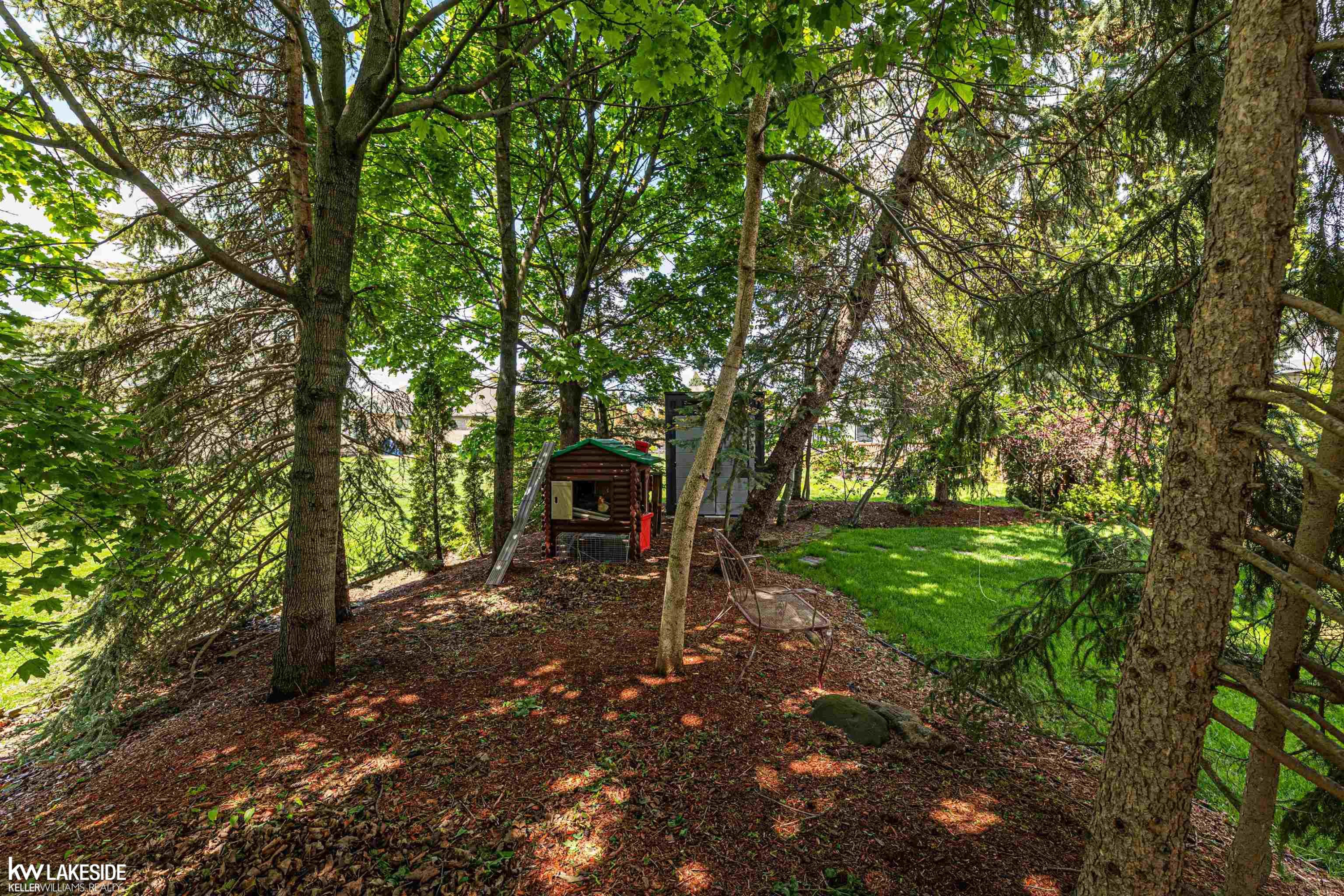 46349 Coachwood Drive, Shelby Twp, MI 48315 — Photo 41