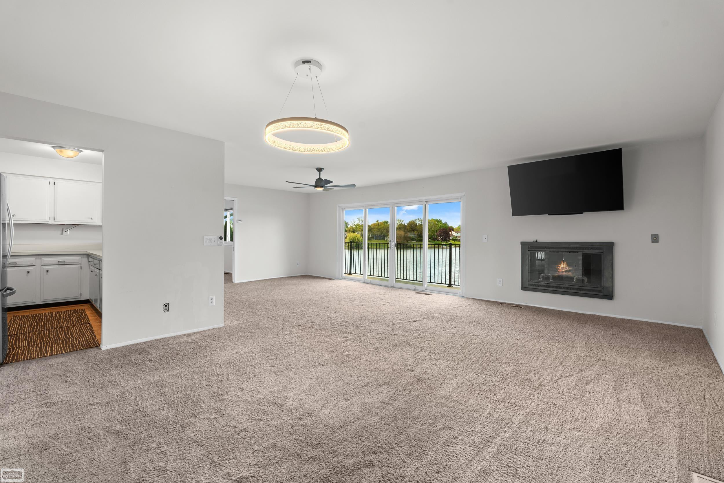 4960 Lake Point Drive, Waterford, MI 48329 — Photo 5