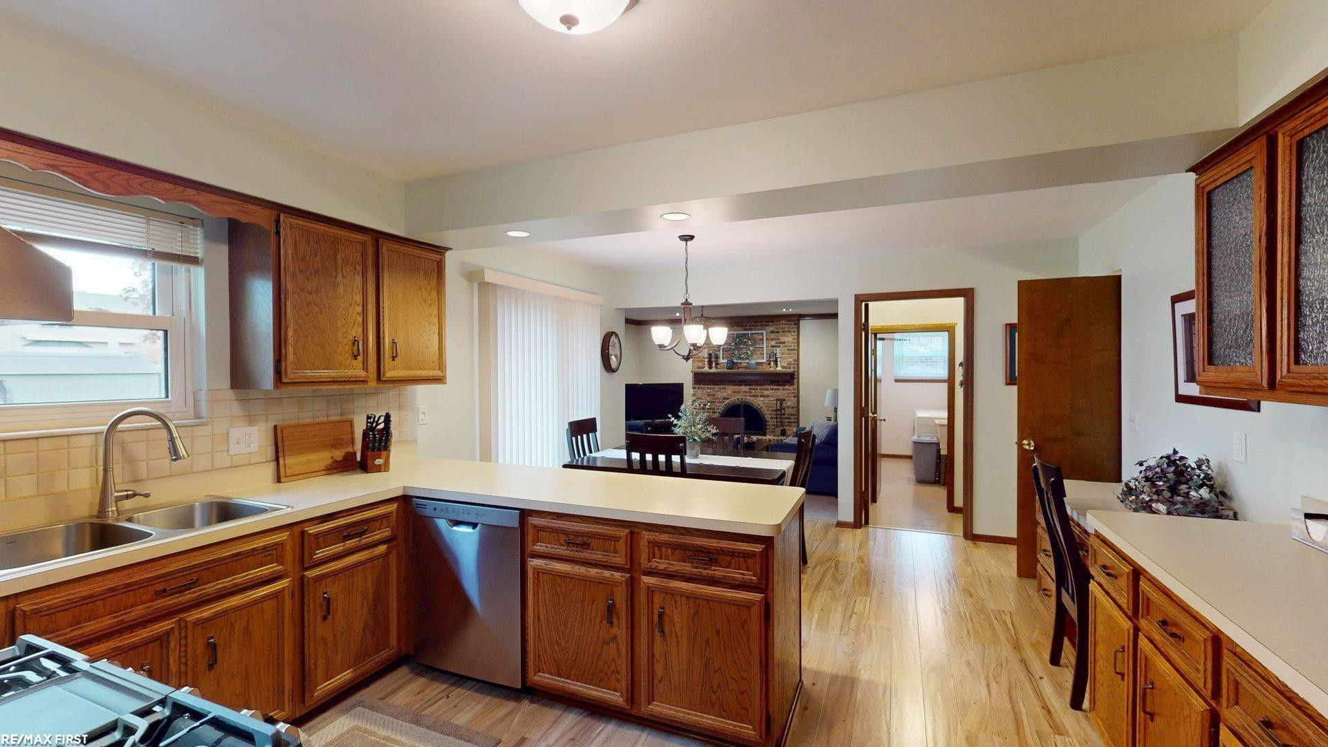 15995 Quail Court, Macomb, MI 48044 — Photo 8