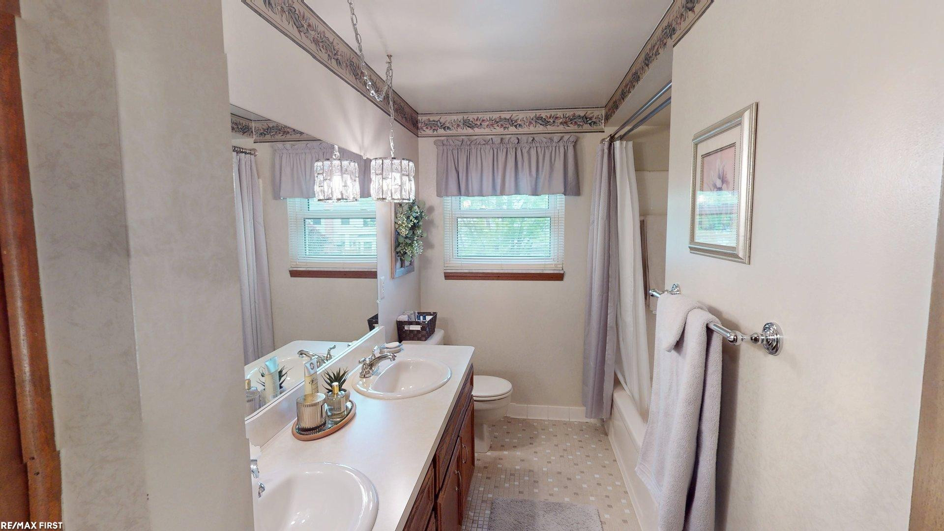 15995 Quail Court, Macomb, MI 48044 — Photo 12