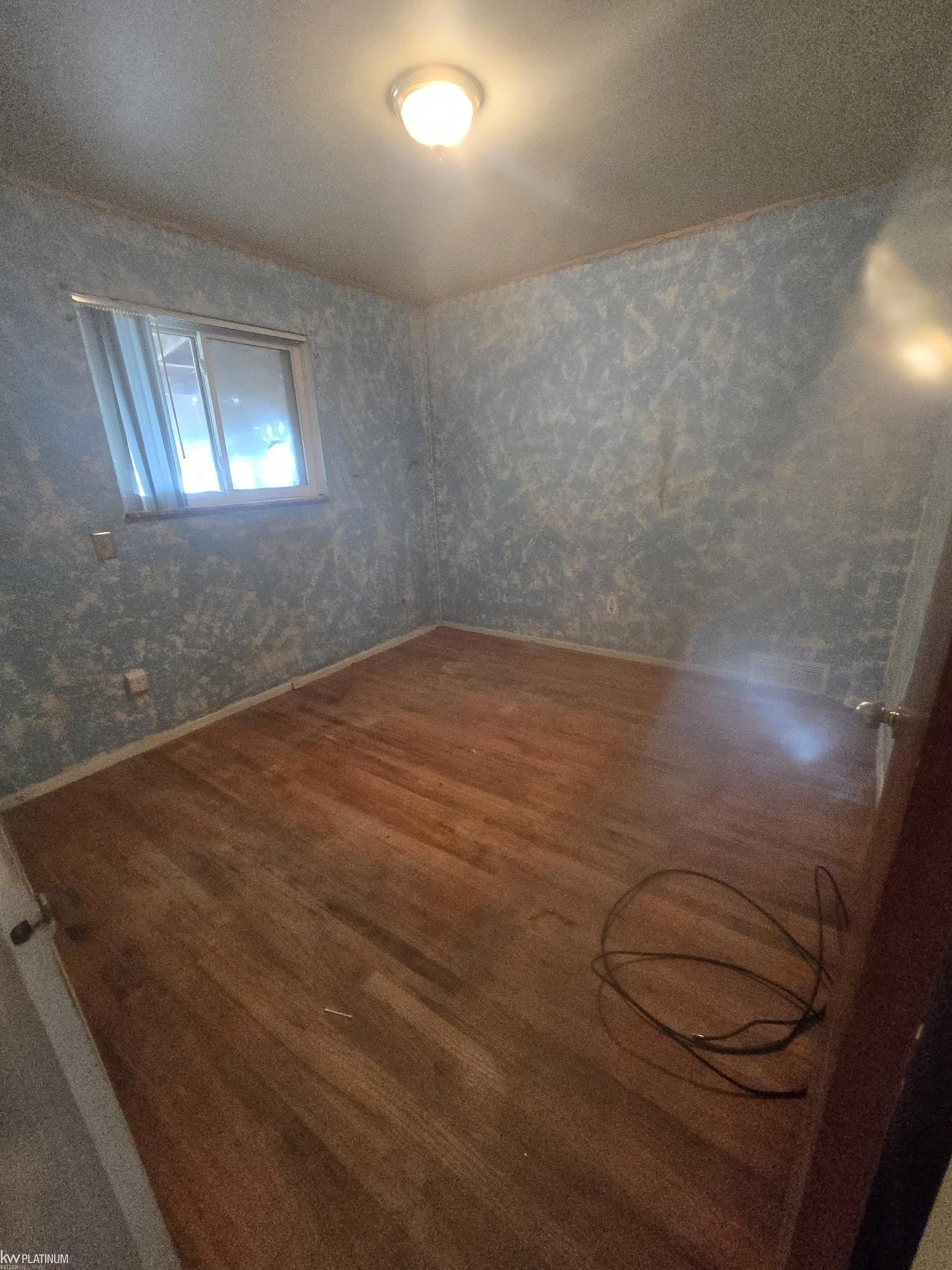 19405 Opal Street, Clinton Twp, MI 48035 — Photo 11