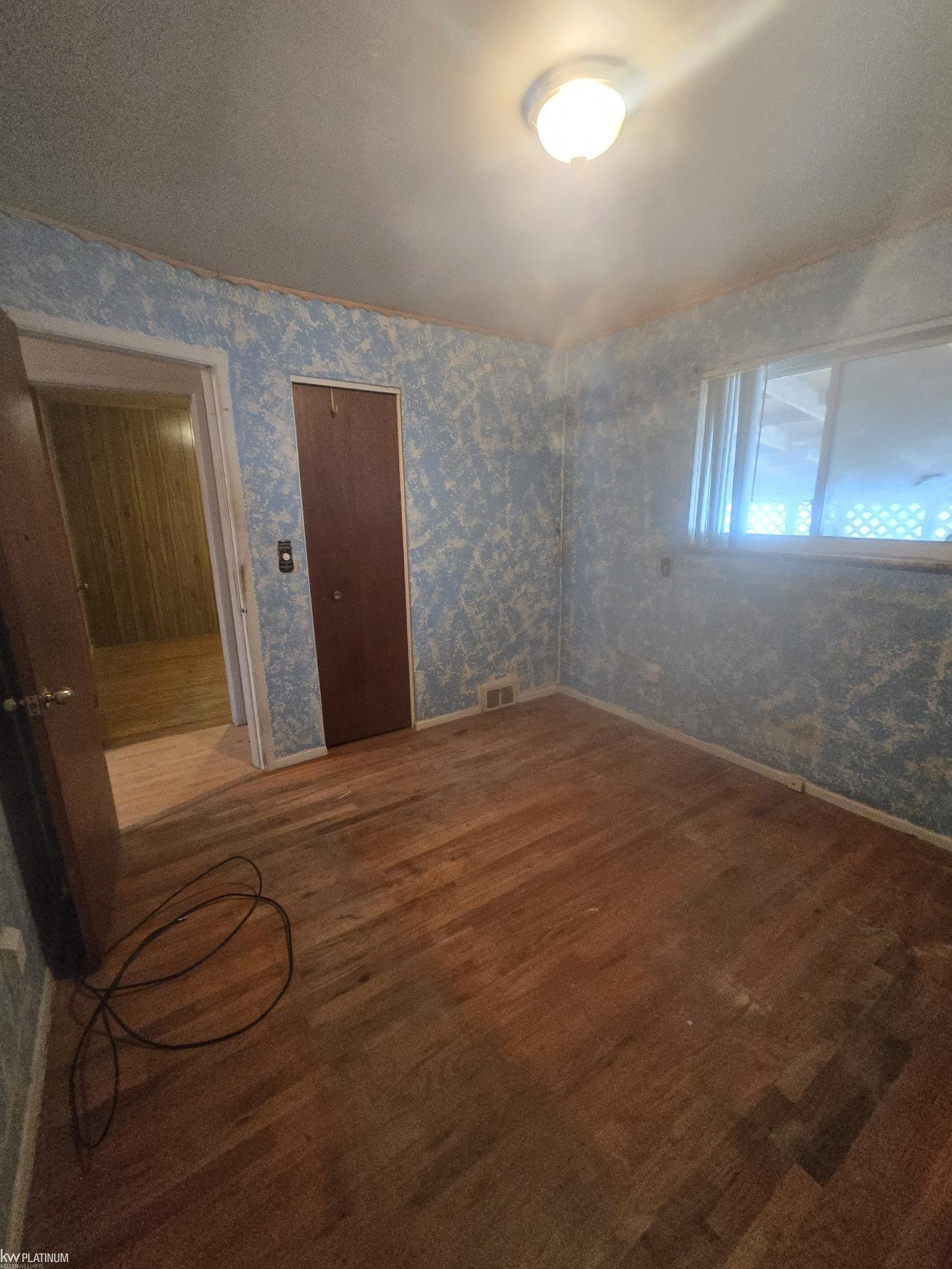 19405 Opal Street, Clinton Twp, MI 48035 — Photo 12