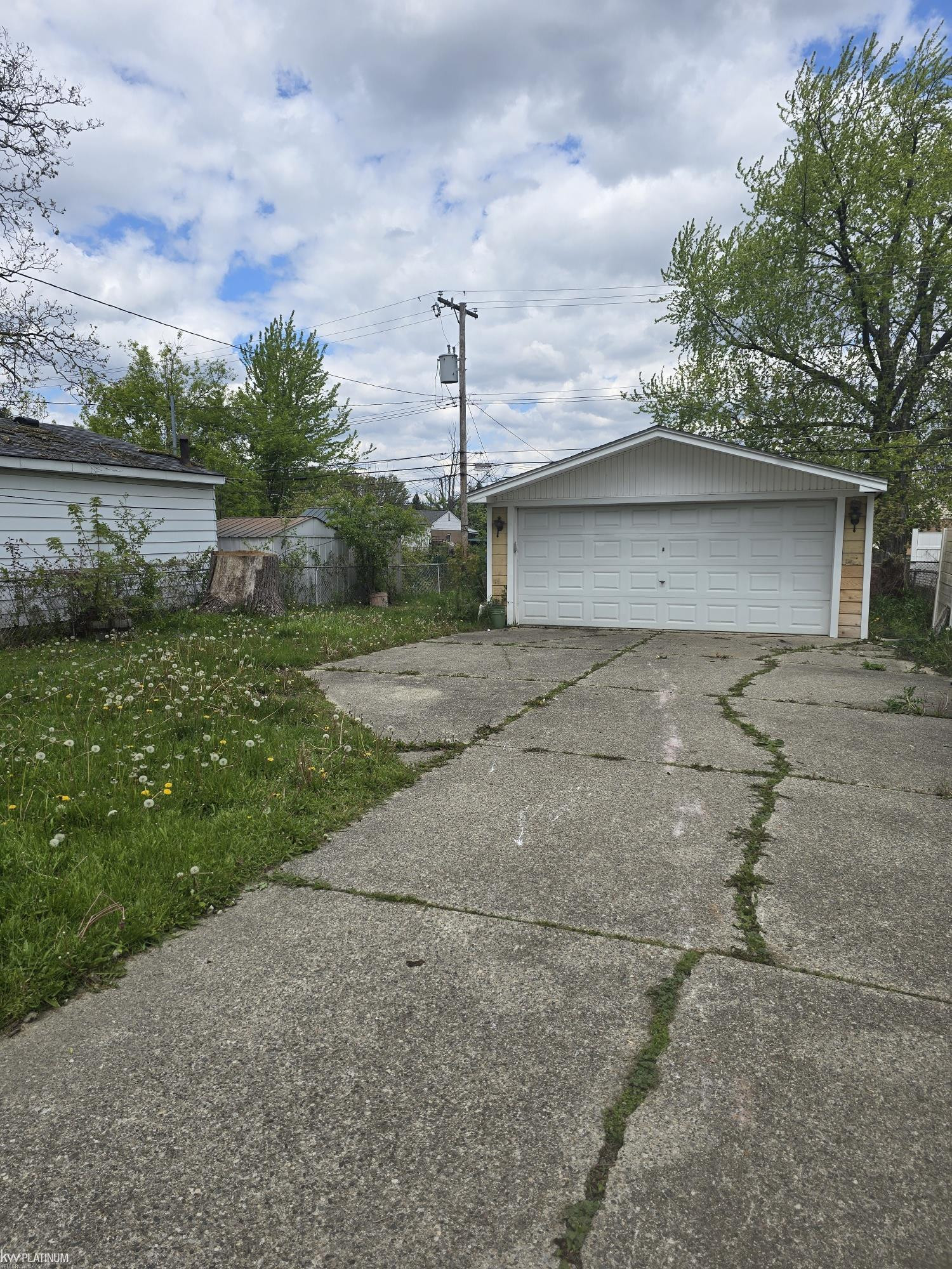 19405 Opal Street, Clinton Twp, MI 48035 — Photo 24