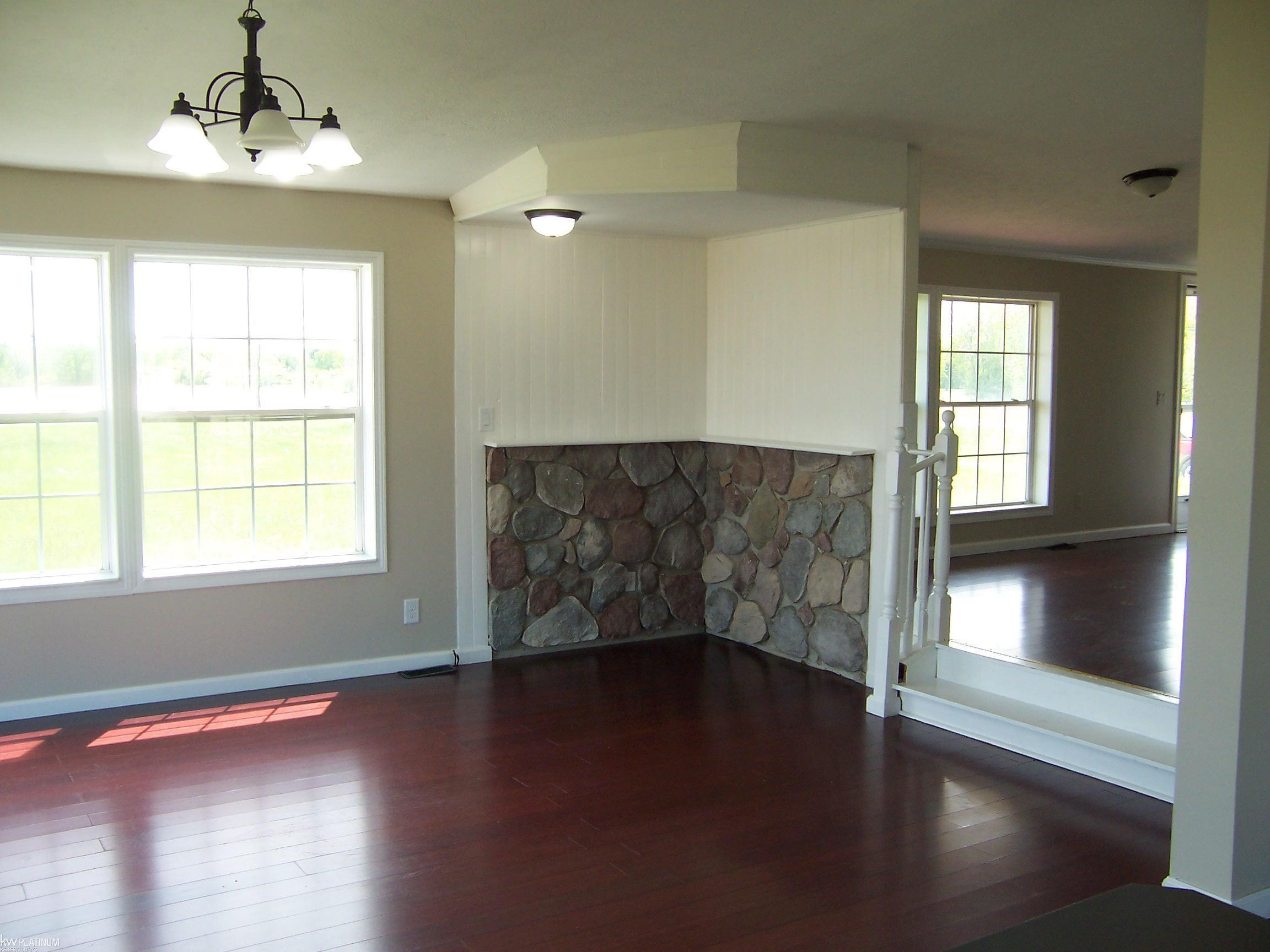 10222 Metcalf Rd Road, MI 48006 — Photo 6