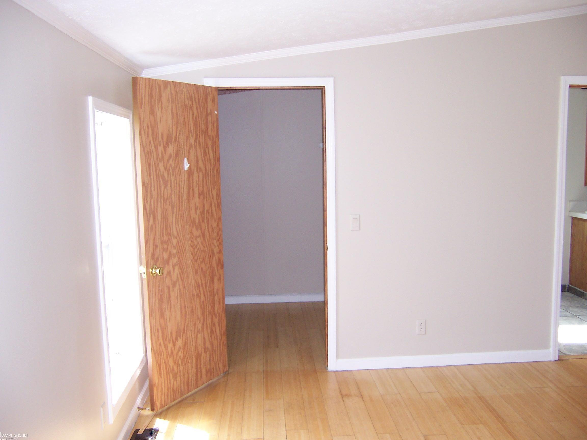 10222 Metcalf Rd Road, MI 48006 — Photo 10