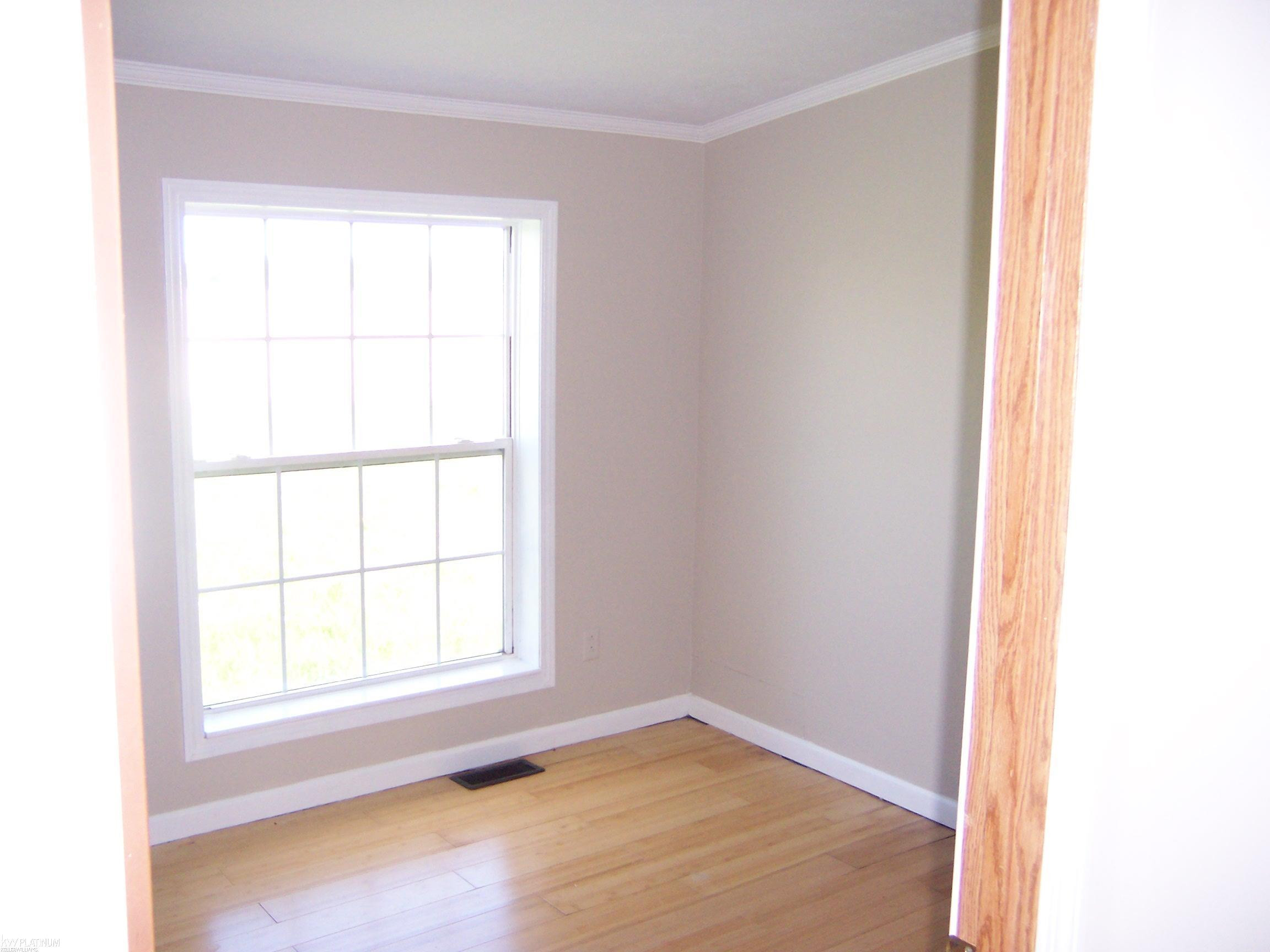 10222 Metcalf Rd Road, MI 48006 — Photo 15