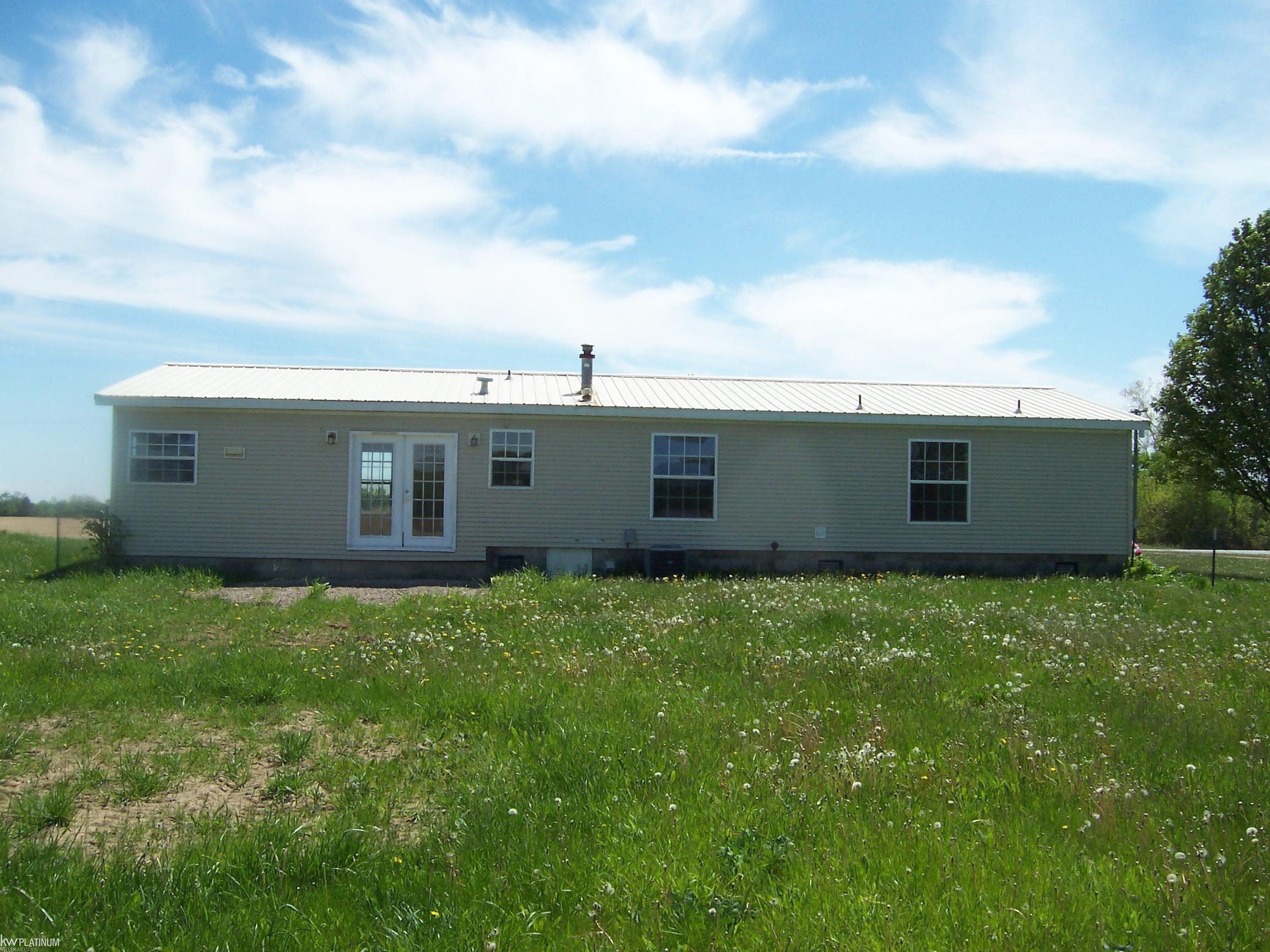 10222 Metcalf Rd Road, MI 48006 — Photo 20