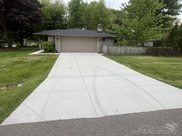 53431 Ruann Drive, MI 48316 — Photo 2