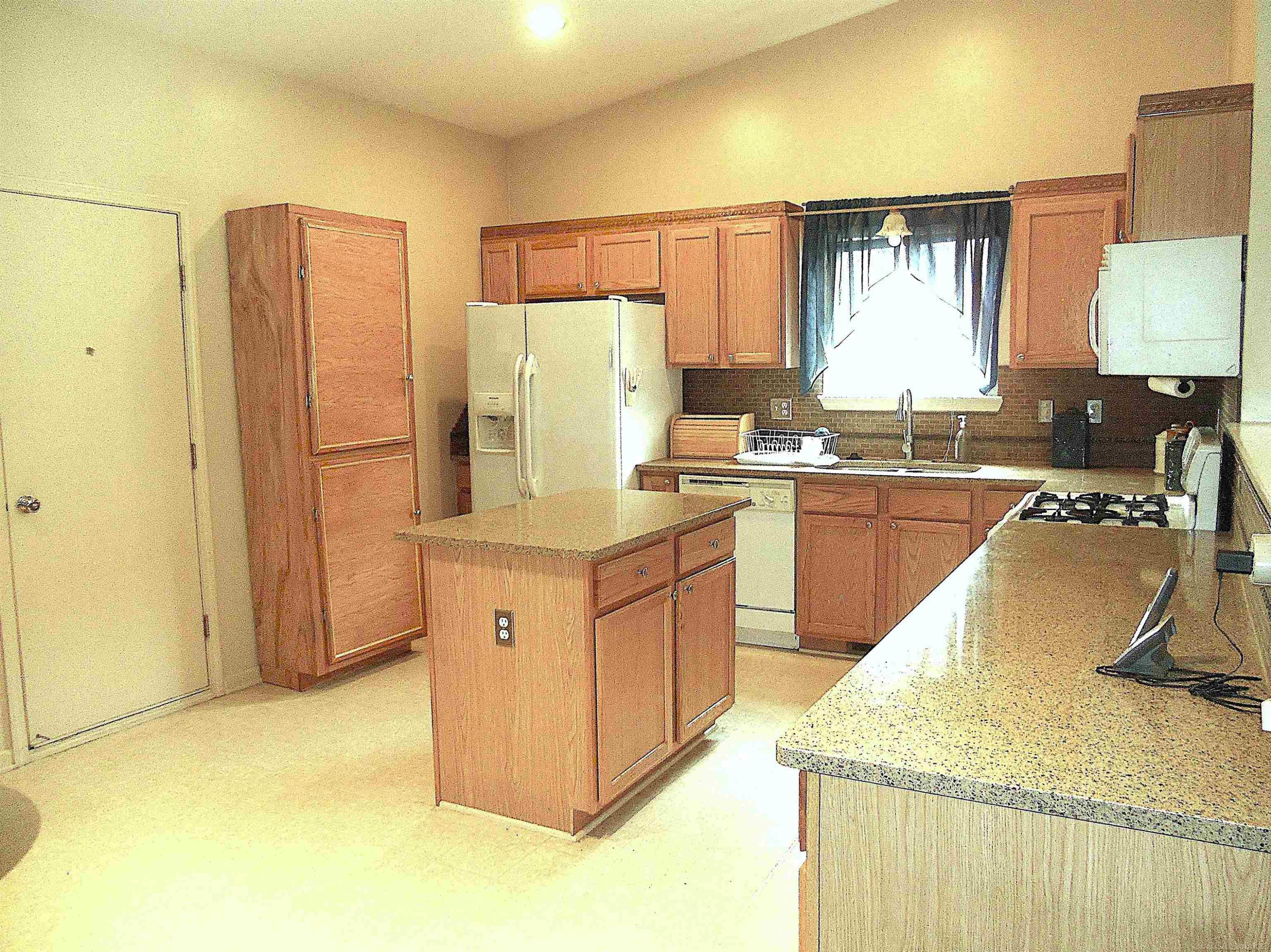 7130 POPLAR Drive, Ypsilanti, MI 48197 — Photo 18