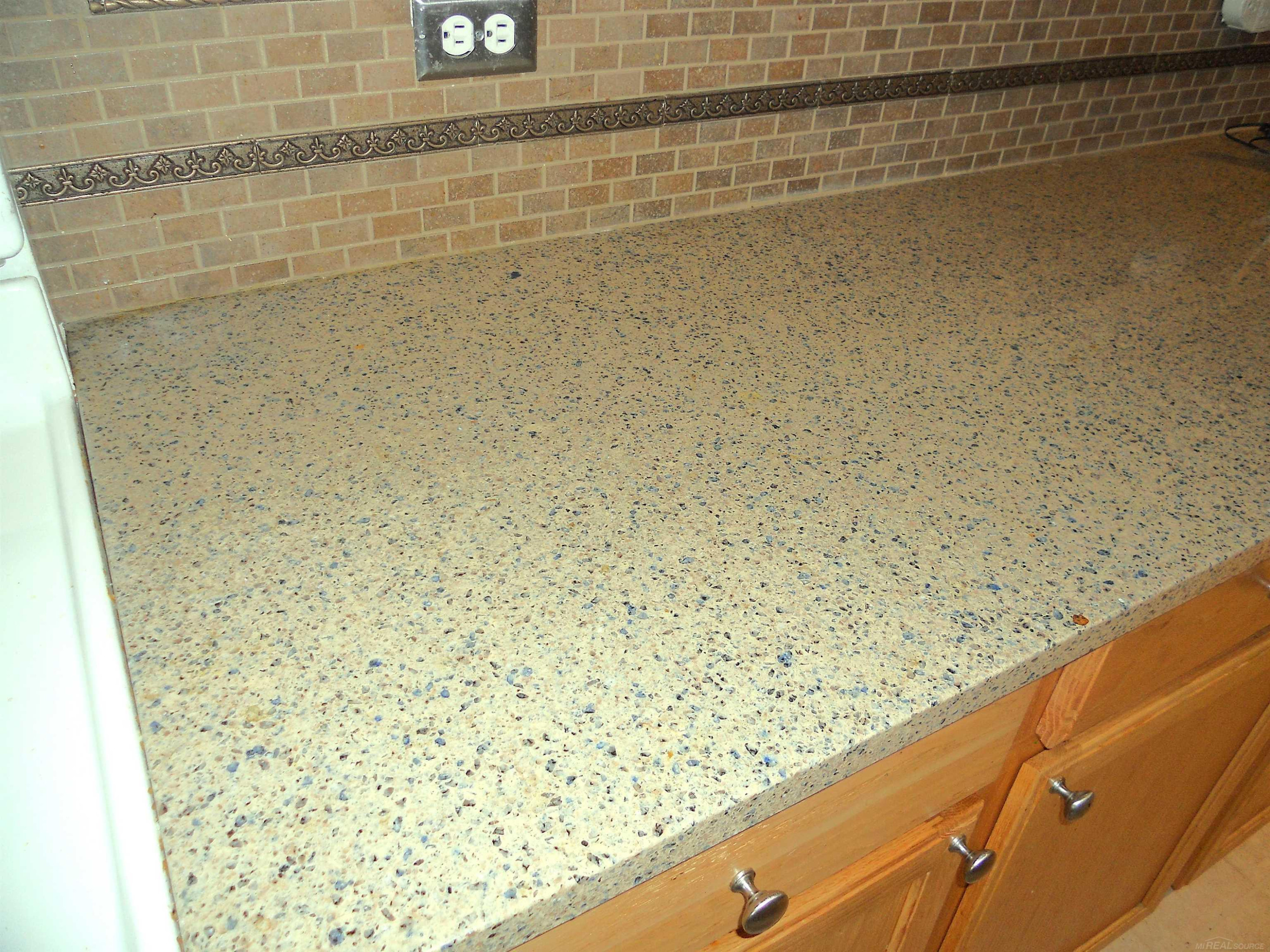 7130 POPLAR Drive, Ypsilanti, MI 48197 — Photo 20