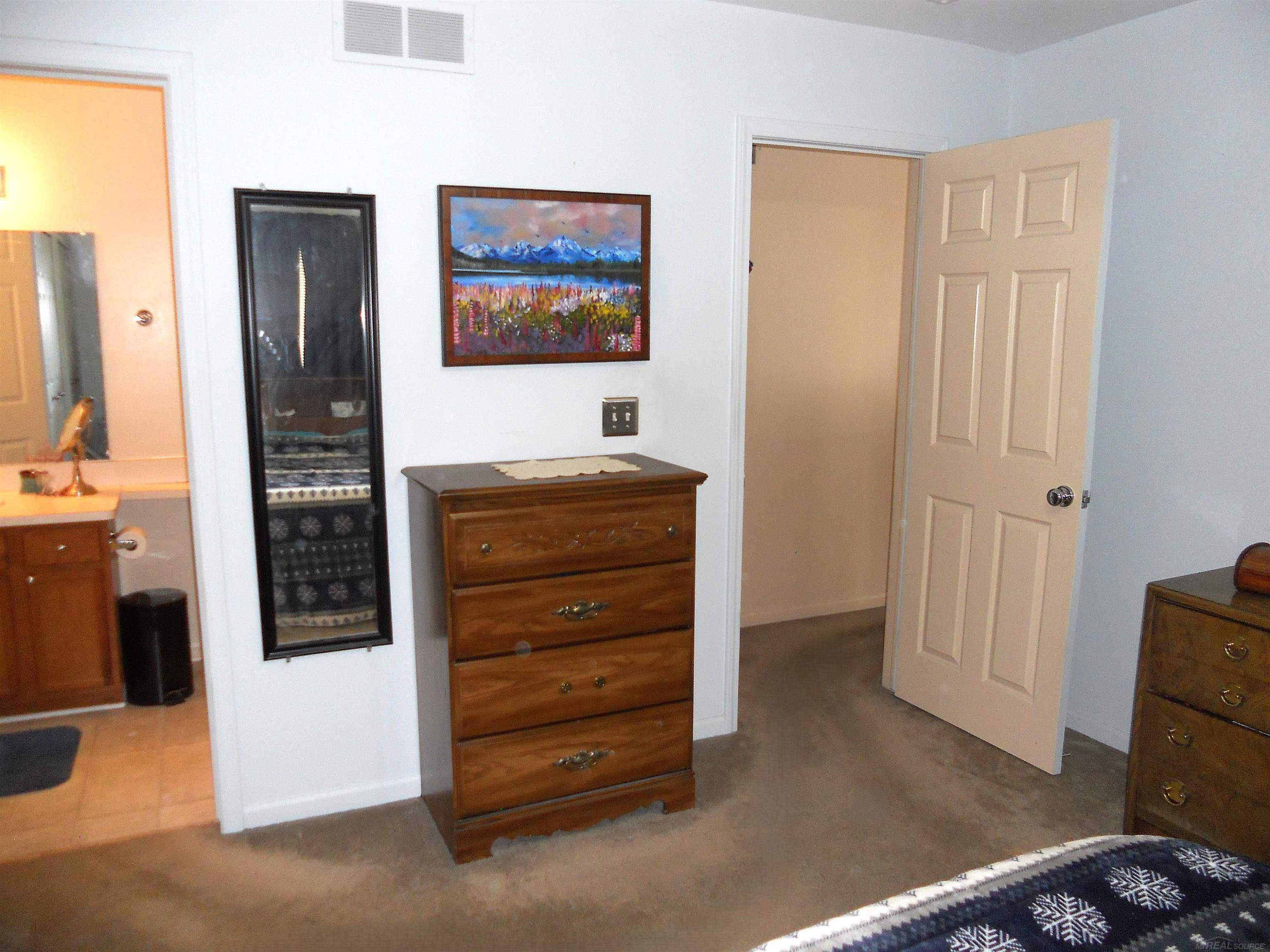 7130 POPLAR Drive, Ypsilanti, MI 48197 — Photo 27