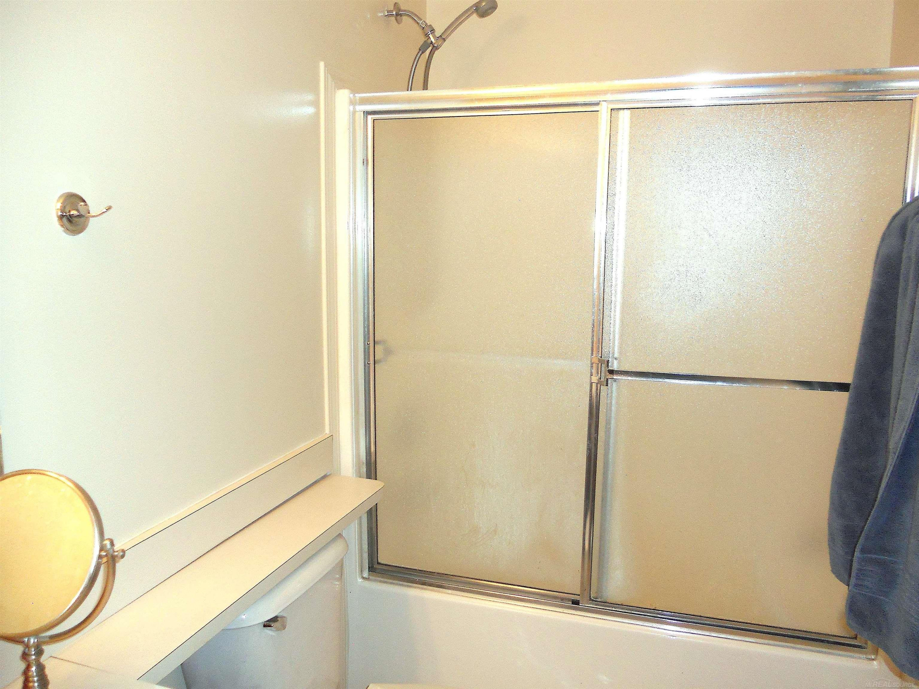 7130 POPLAR Drive, Ypsilanti, MI 48197 — Photo 29