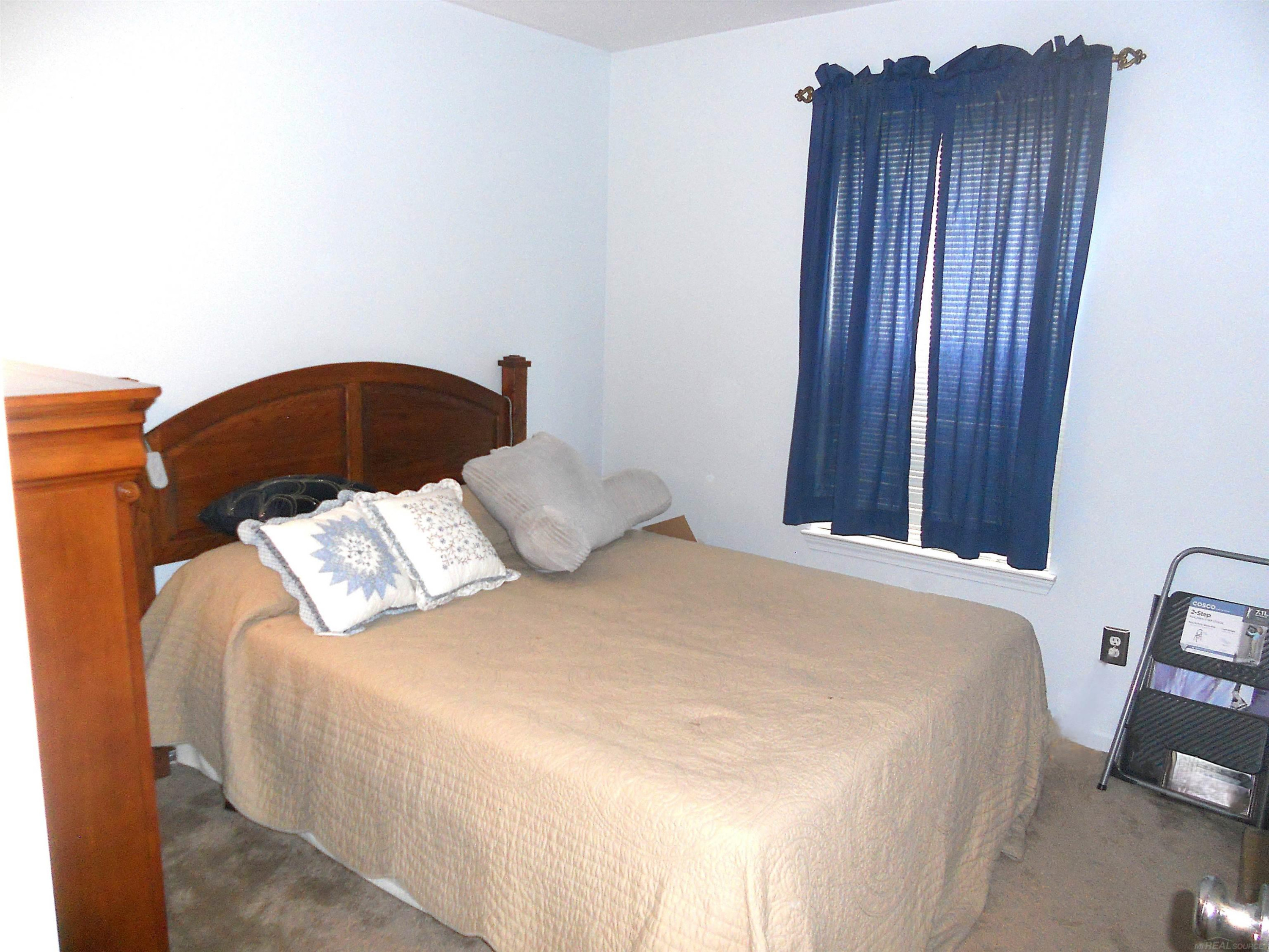 7130 POPLAR Drive, Ypsilanti, MI 48197 — Photo 31