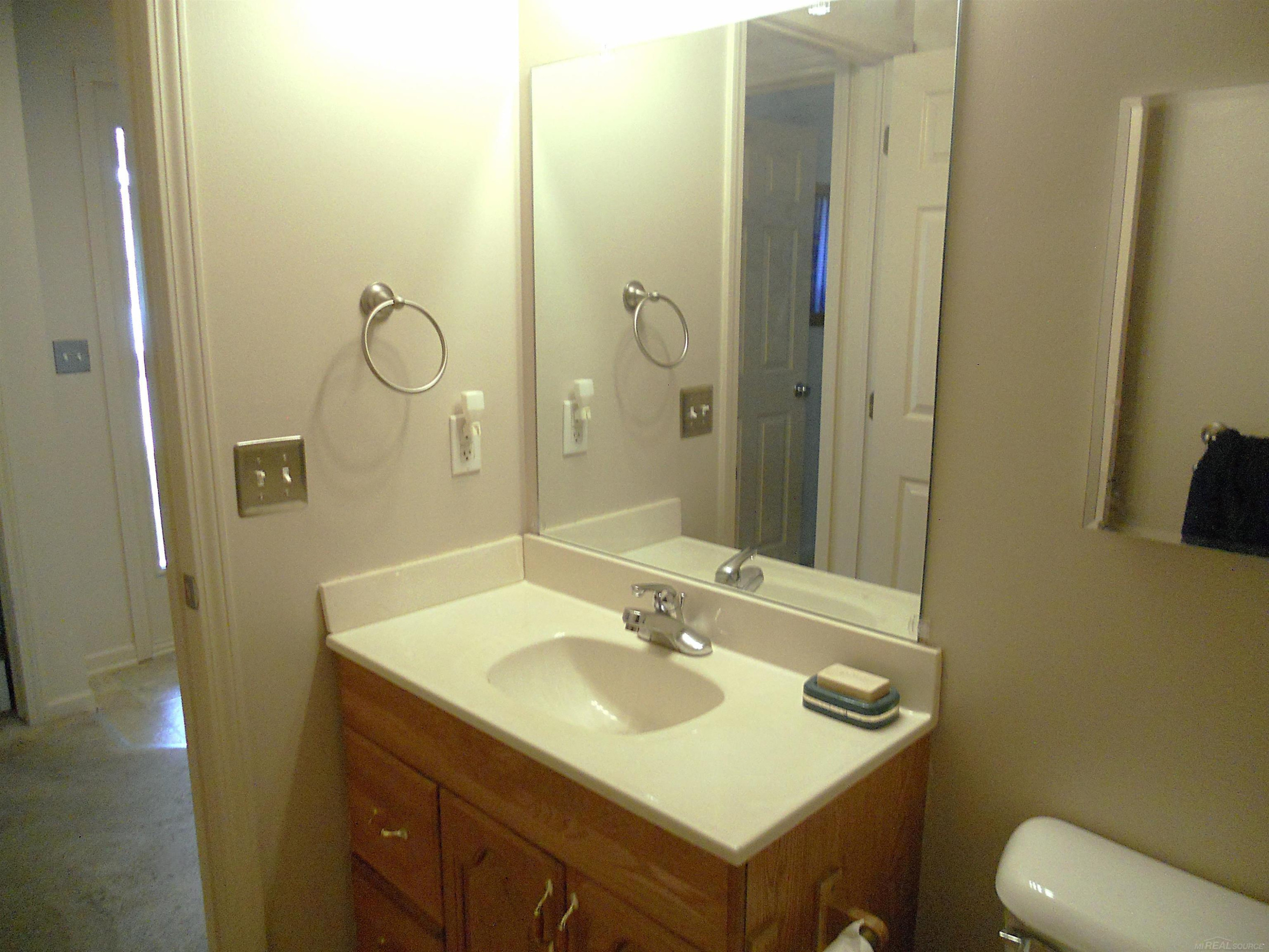 7130 POPLAR Drive, Ypsilanti, MI 48197 — Photo 36