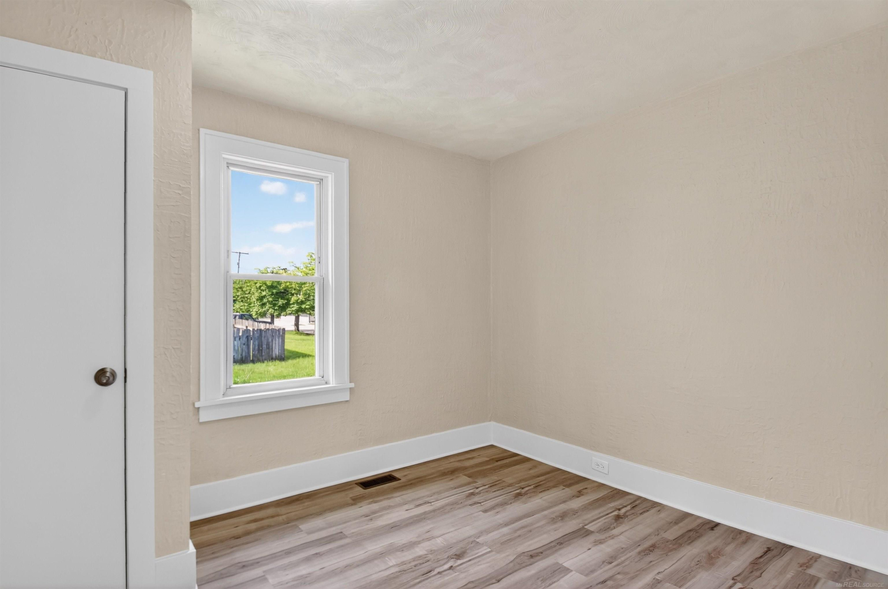 1416 11 th Street, Port Huron, MI 48060 — Photo 23