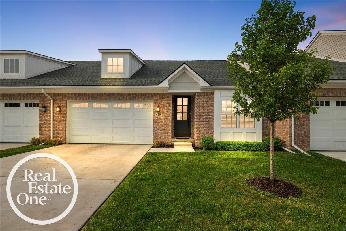 455 Heritage Place, 12, Saint Clair Shores, MI 48080 — front exterior