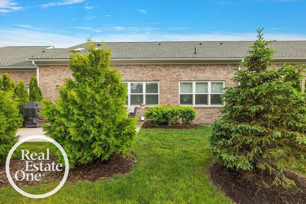 455 Heritage Place, 12, Saint Clair Shores, MI 48080 — Photo 31