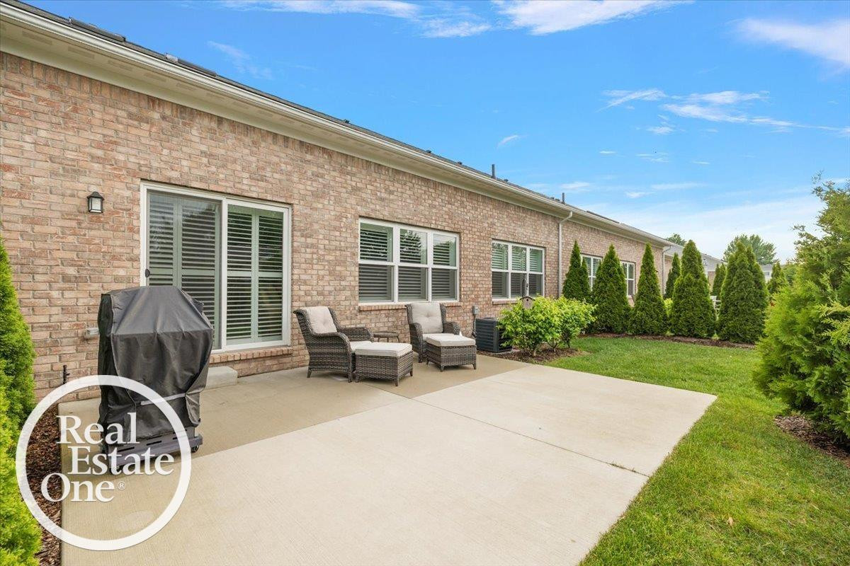 455 Heritage Place, 12, Saint Clair Shores, MI 48080 — Photo 33
