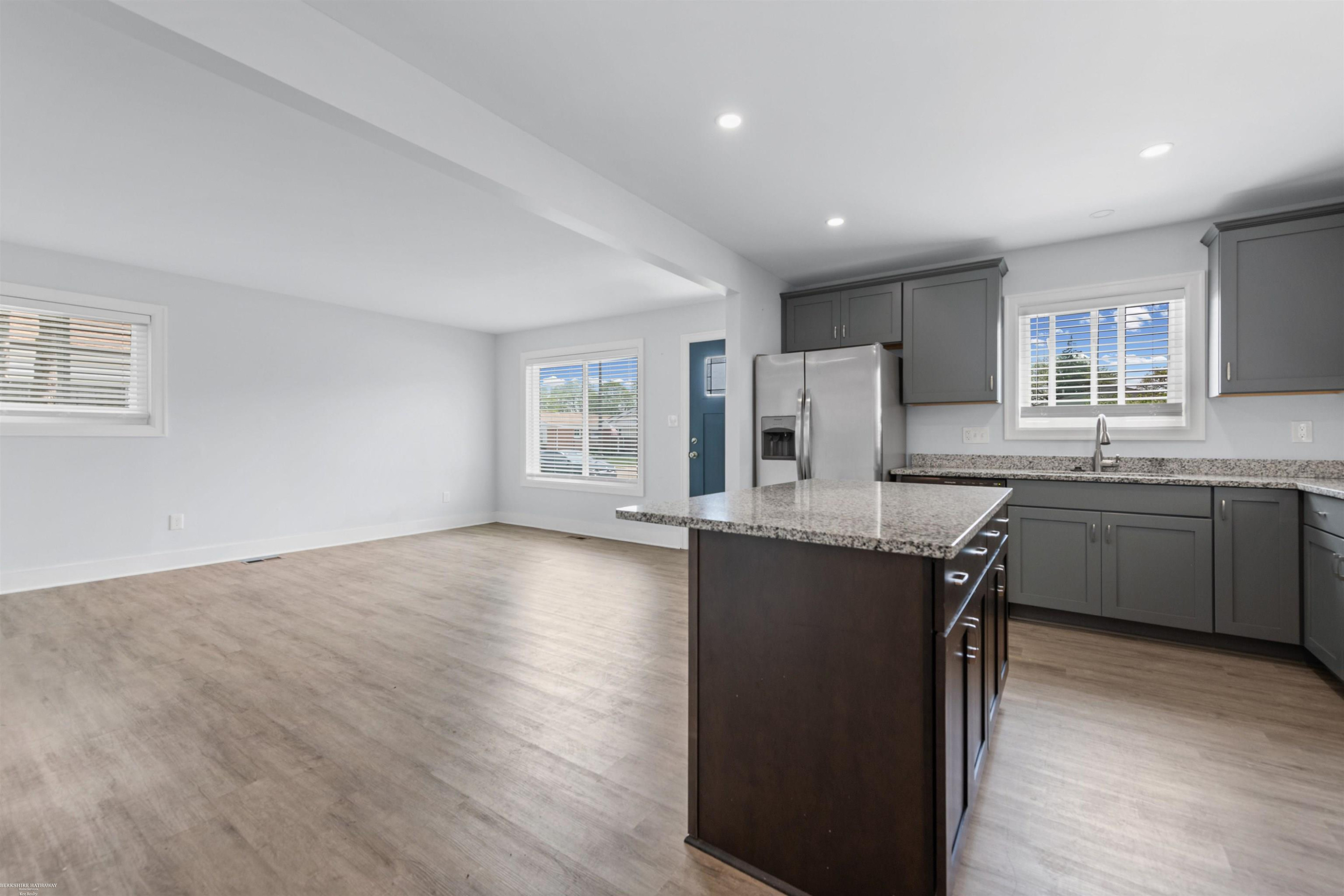 23005 Avon Street, Saint Clair Shores, MI 48082 — Photo 16