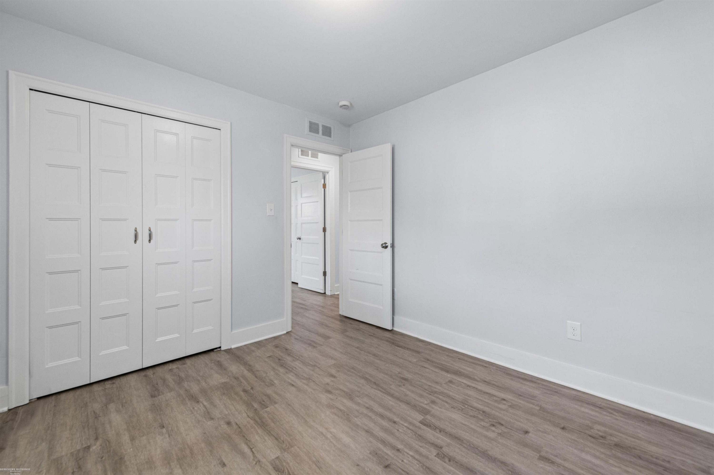 23005 Avon Street, Saint Clair Shores, MI 48082 — Photo 25