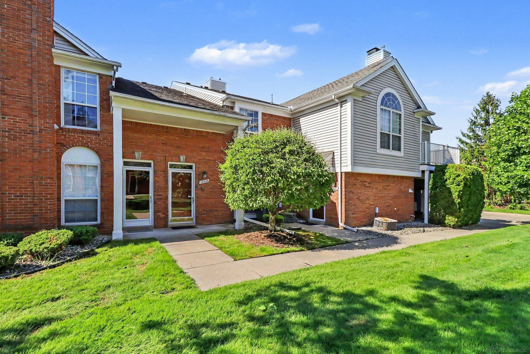 52328 Heatherstone Avenue, Macomb, MI 48042 — Photo 24