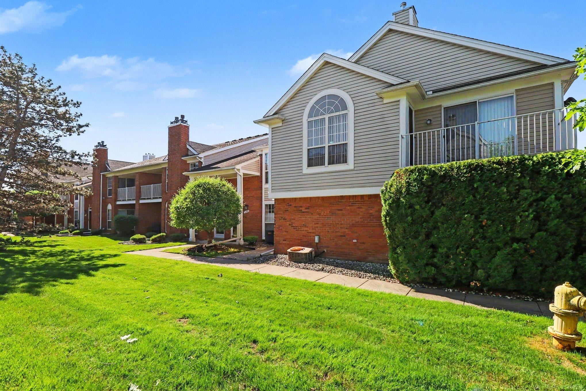 52328 Heatherstone Avenue, Macomb, MI 48042 — Photo 27