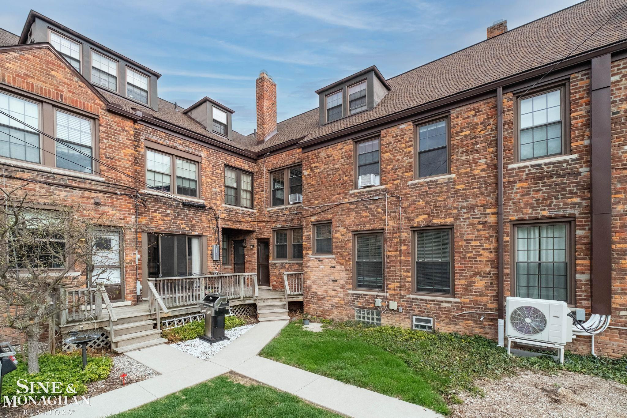 377 Rivard Boulevard, Grosse Pointe, MI 48230 — Photo 48