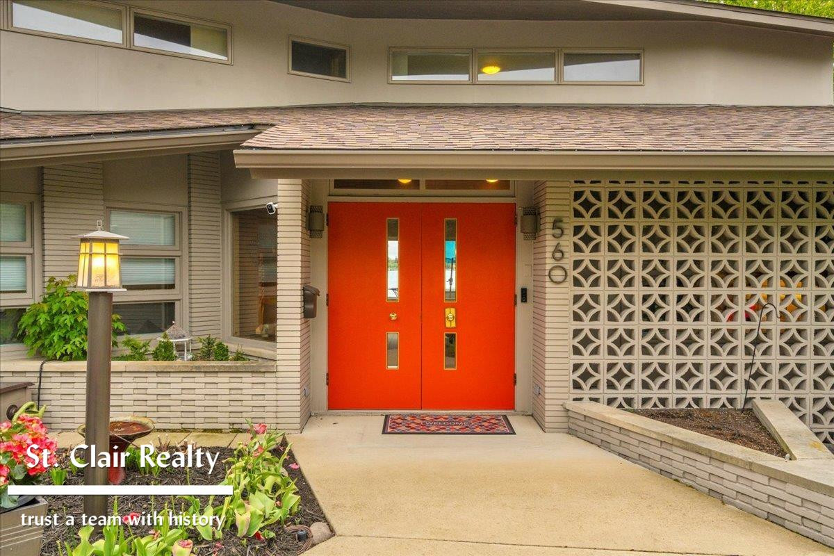 560 N Riverside Avenue, MI 48079 — Photo 3