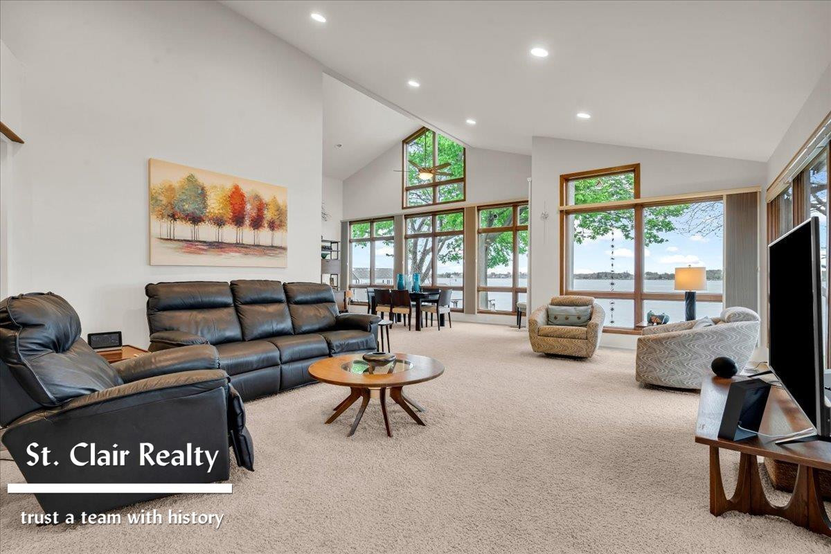560 N Riverside Avenue, MI 48079 — Photo 5
