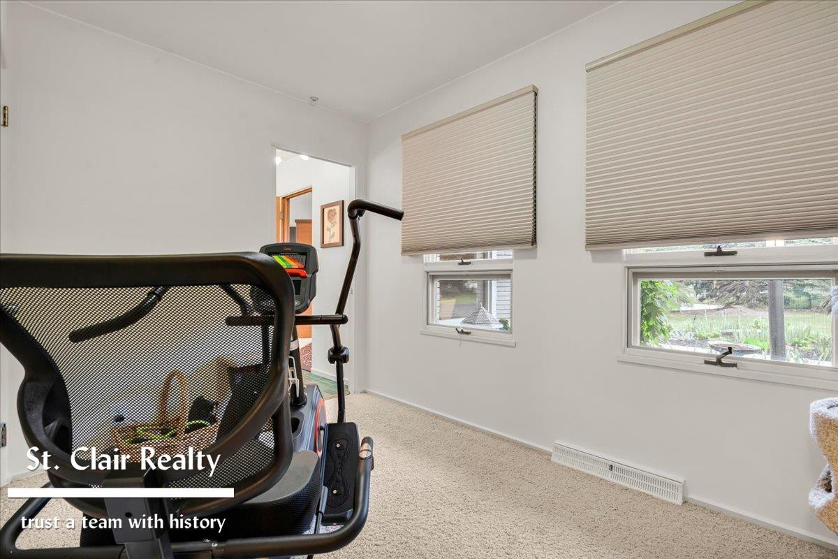 560 N Riverside Avenue, MI 48079 — Photo 26