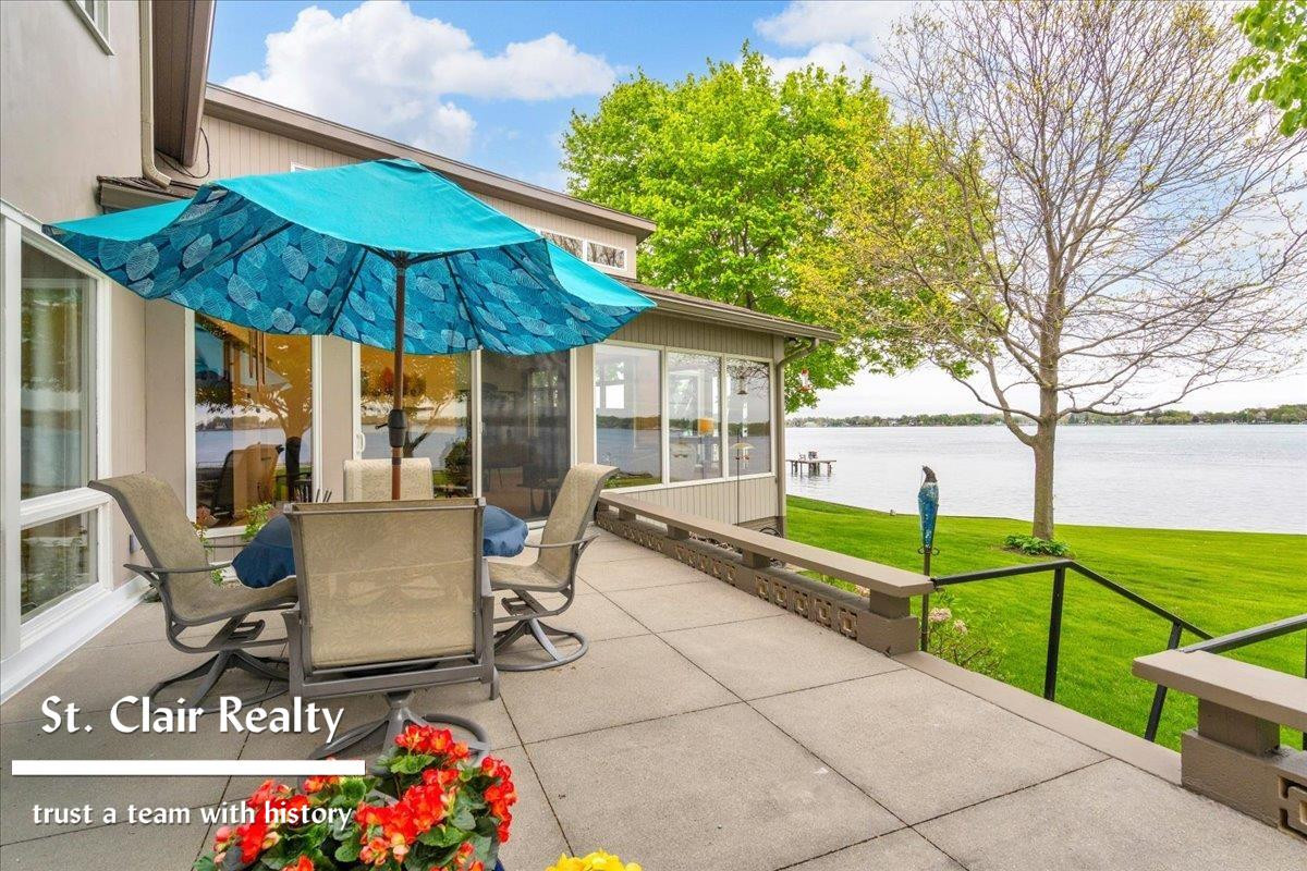560 N Riverside Avenue, MI 48079 — Photo 38