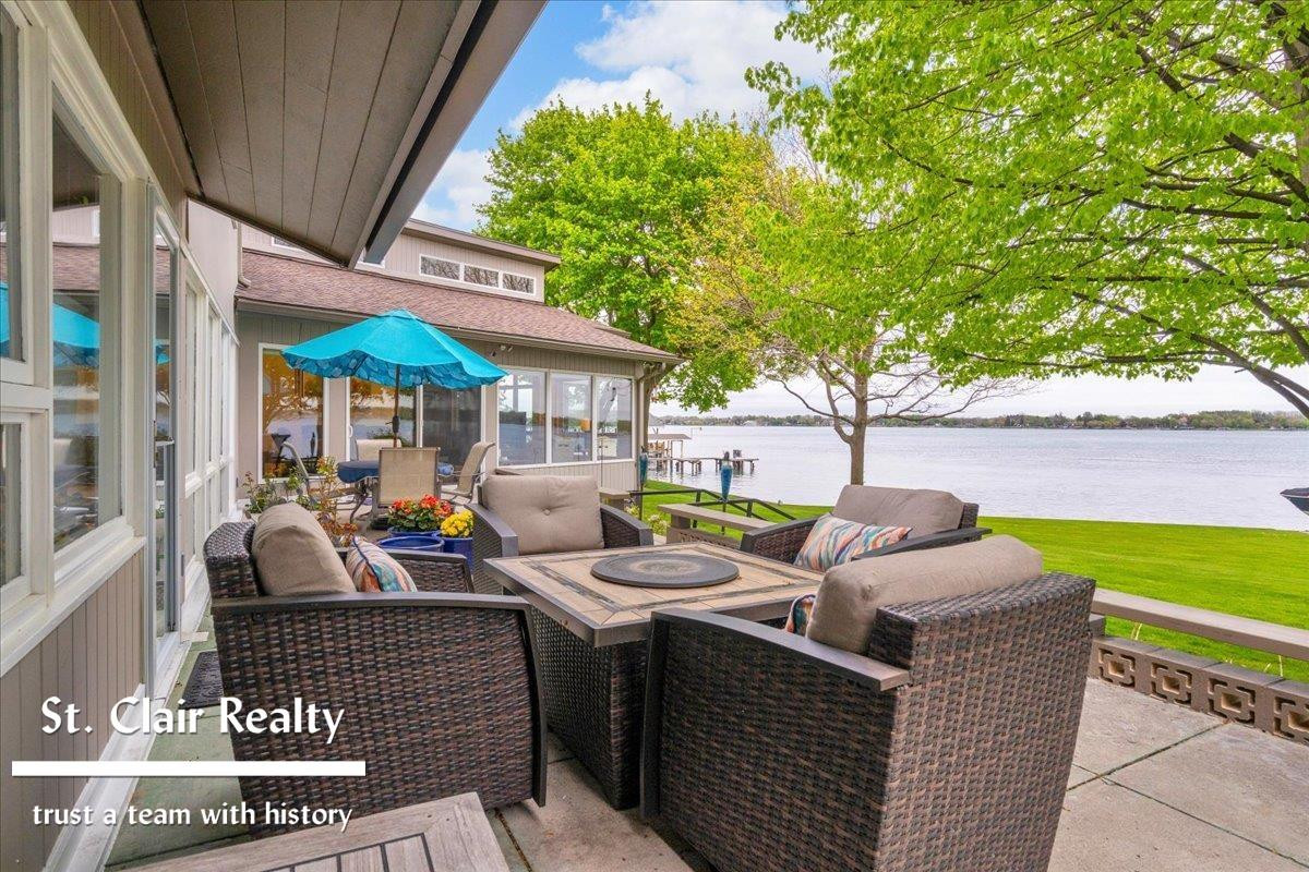 560 N Riverside Avenue, MI 48079 — Photo 39