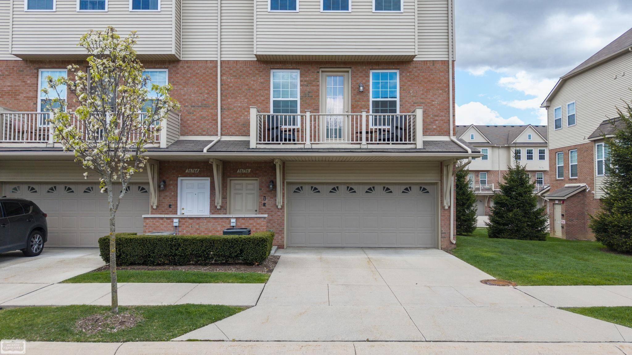 56756 Longhorn Drive, Utica, MI 48316 — Photo 2