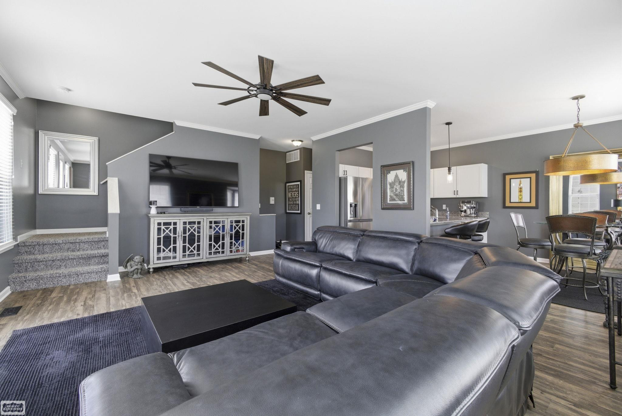 56756 Longhorn Drive, Utica, MI 48316 — Photo 12