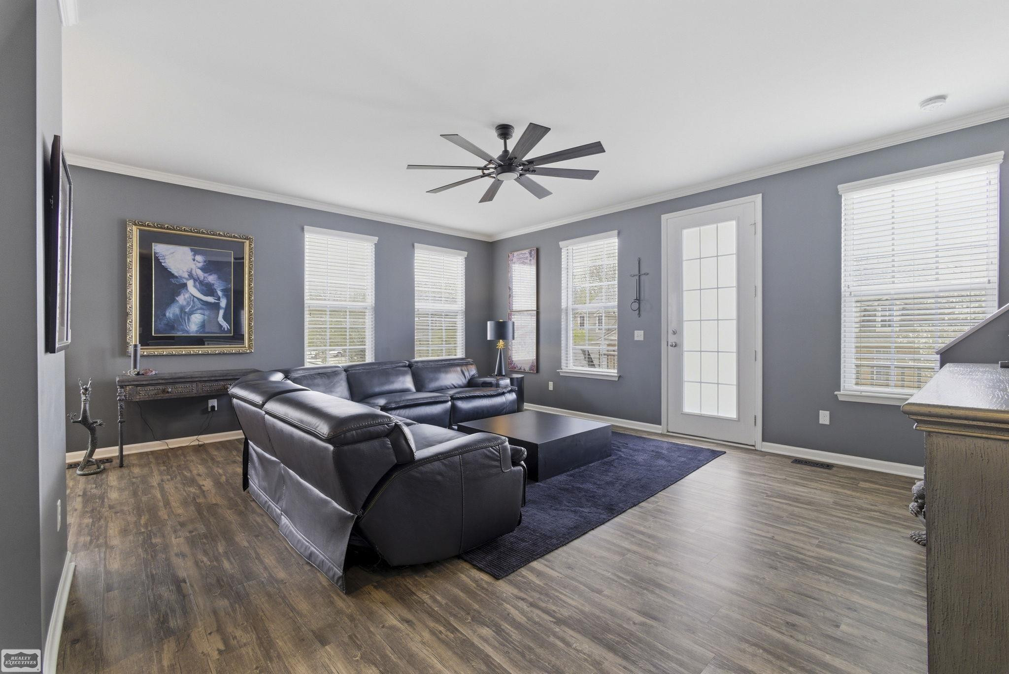 56756 Longhorn Drive, Utica, MI 48316 — Photo 13