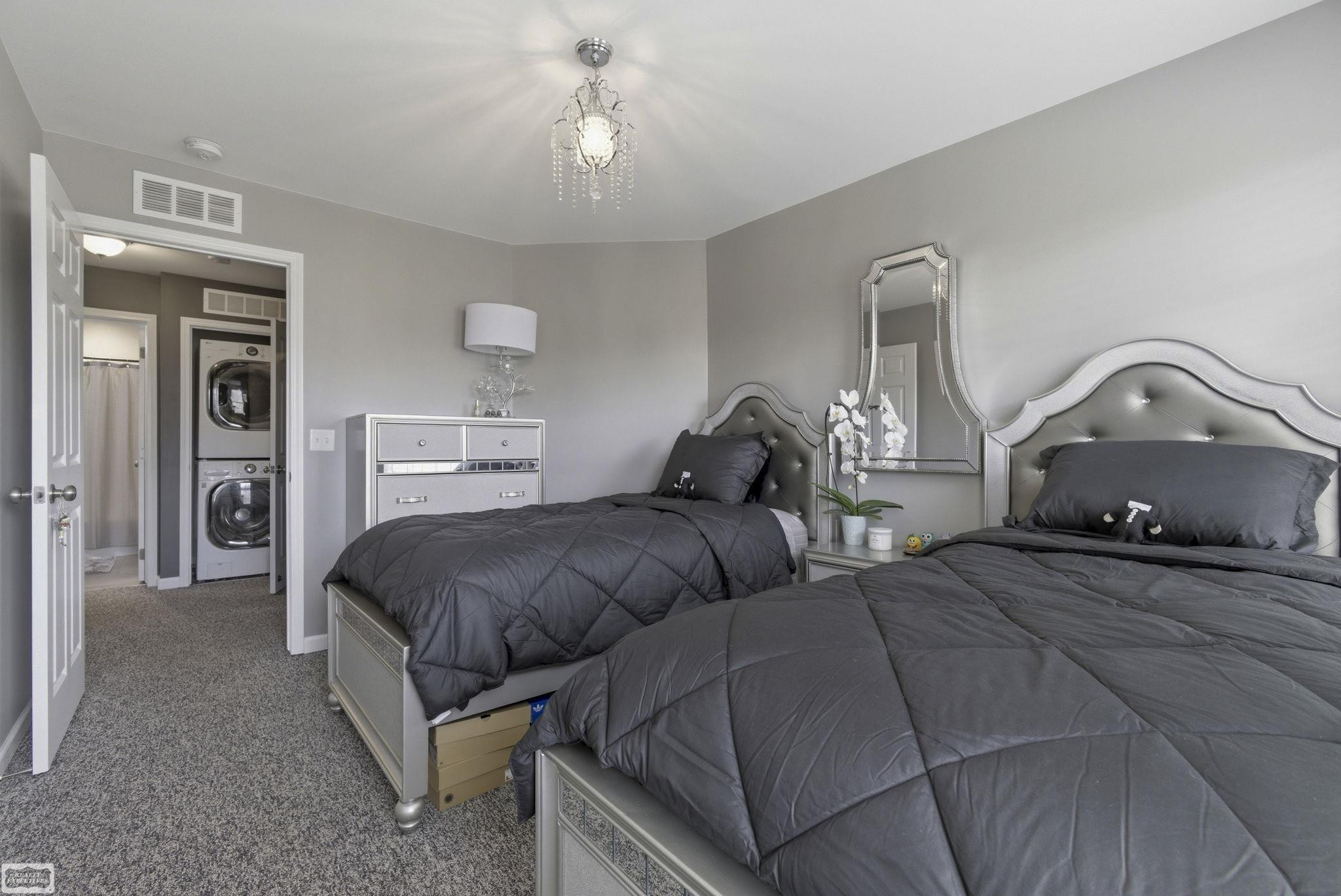 56756 Longhorn Drive, Utica, MI 48316 — Photo 27