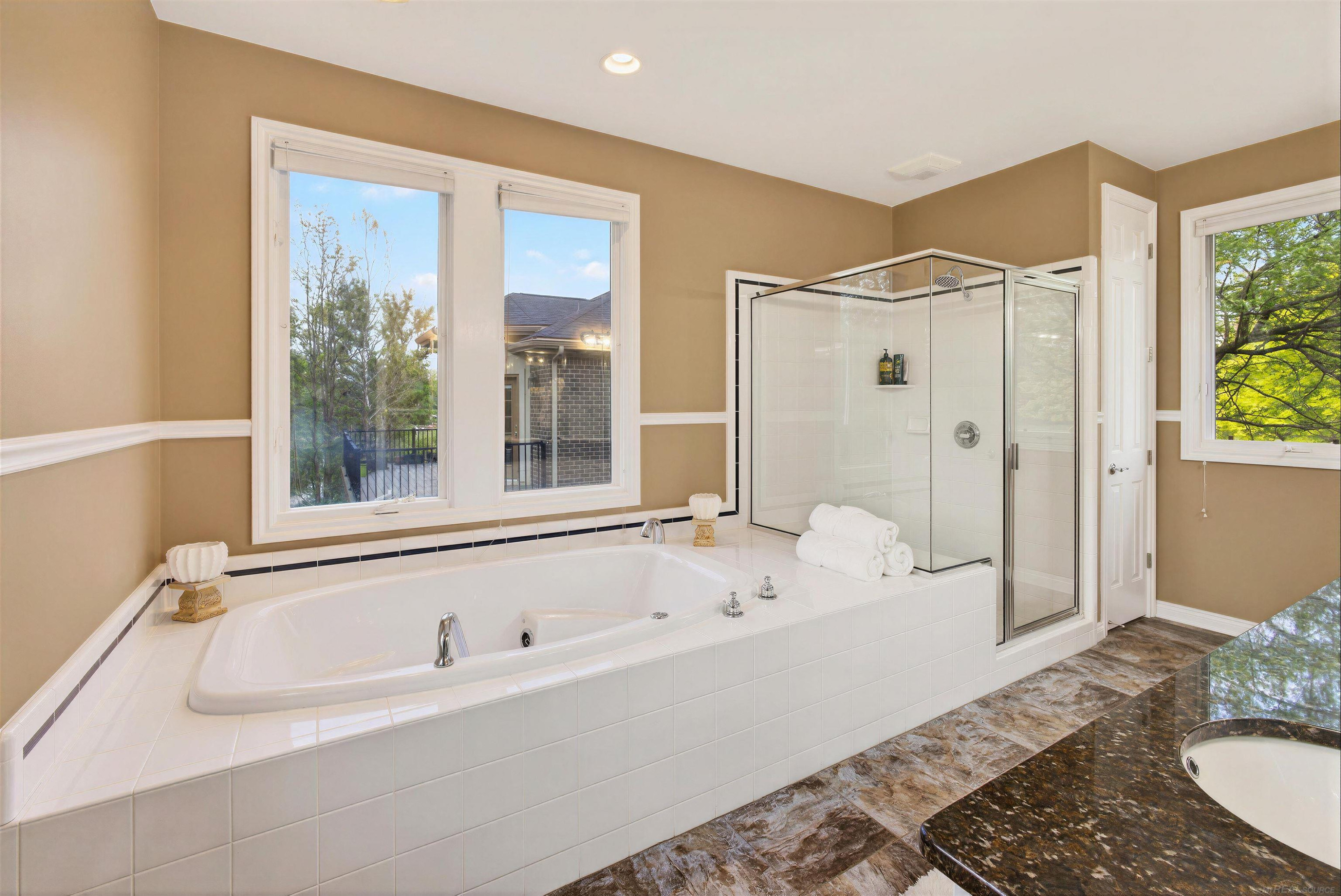 4897 18 1/2 Mile Road, Sterling Heights, MI 48314 — Photo 12