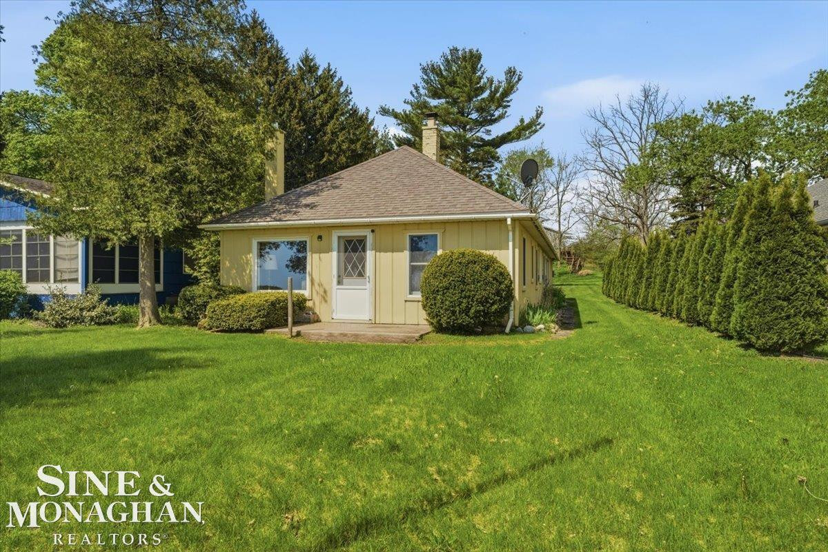 637 S Lakeshore Rd Road, Port Sanilac, MI 48469 — Photo 26