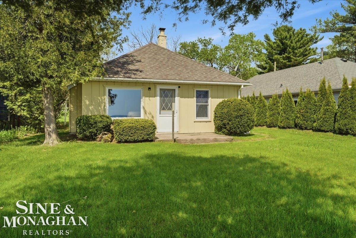 637 S Lakeshore Rd Road, Port Sanilac, MI 48469 — Photo 27