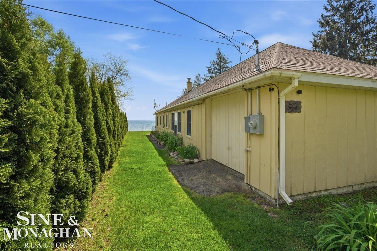 637 S Lakeshore Rd Road, Port Sanilac, MI 48469 — Photo 29